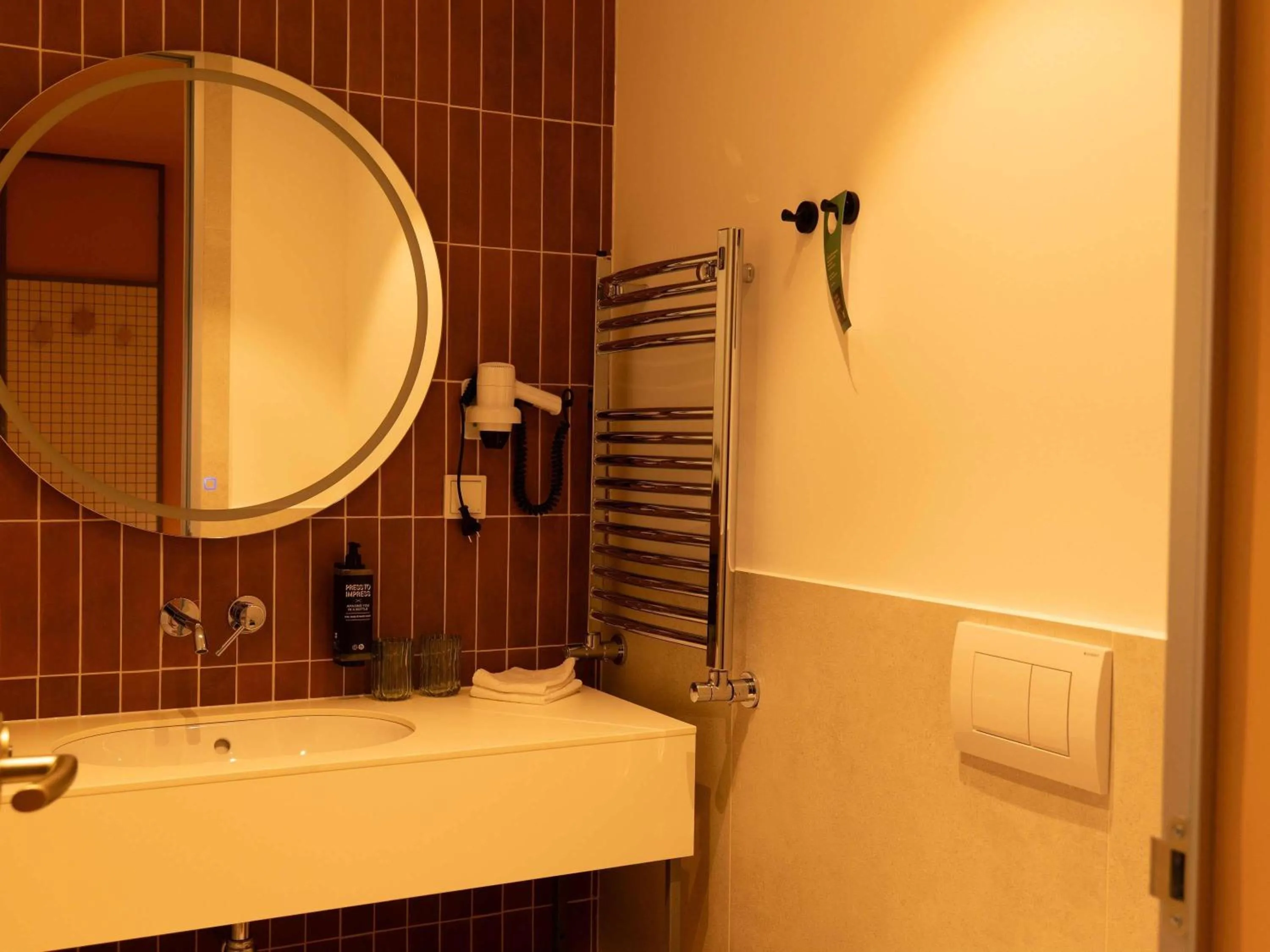 Bedroom in ibis Styles Chisinau