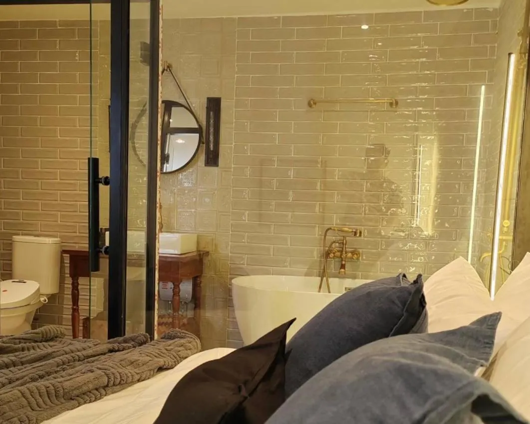 Hot Tub in The Motuga Hostel Bangkok