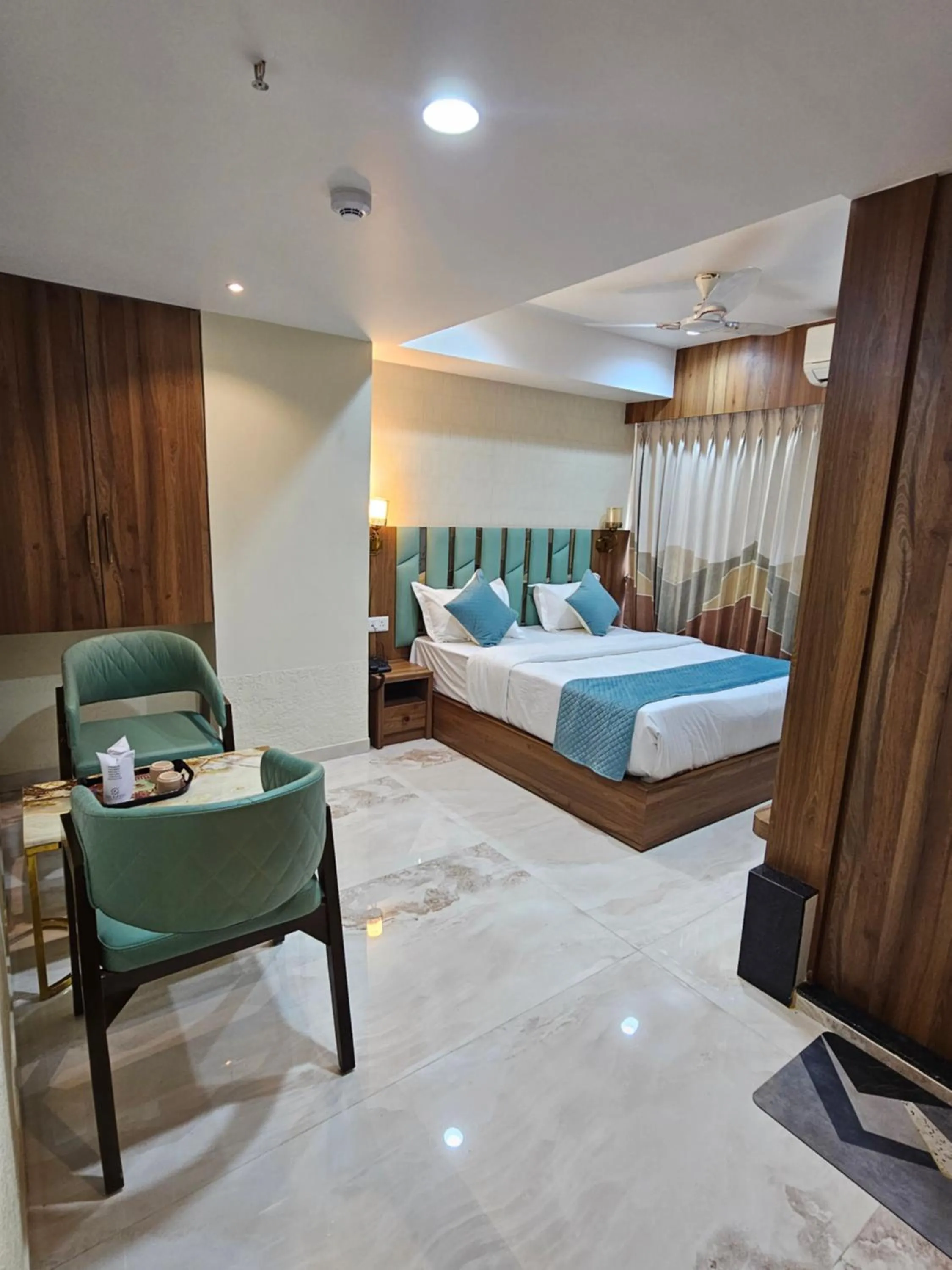 Bed in The Eiffel Hotel & Banquet