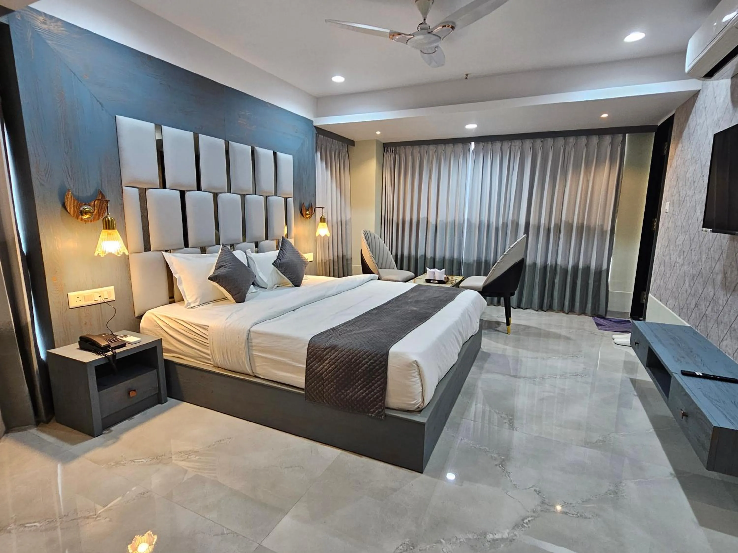 Bed in The Eiffel Hotel & Banquet