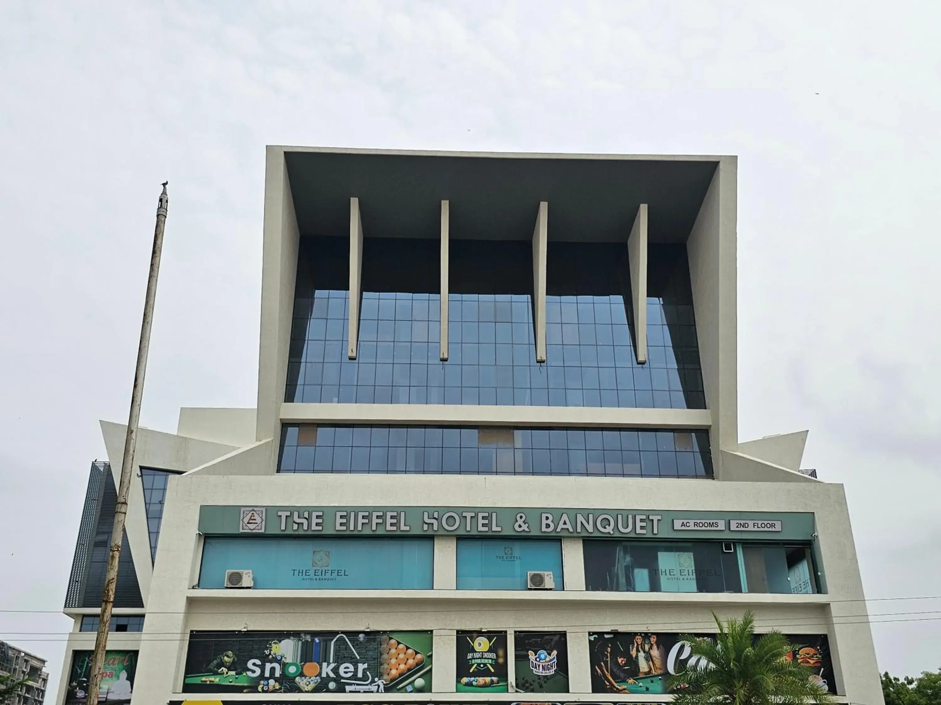 The Eiffel Hotel & Banquet The Eiffel Hotel & Banquet