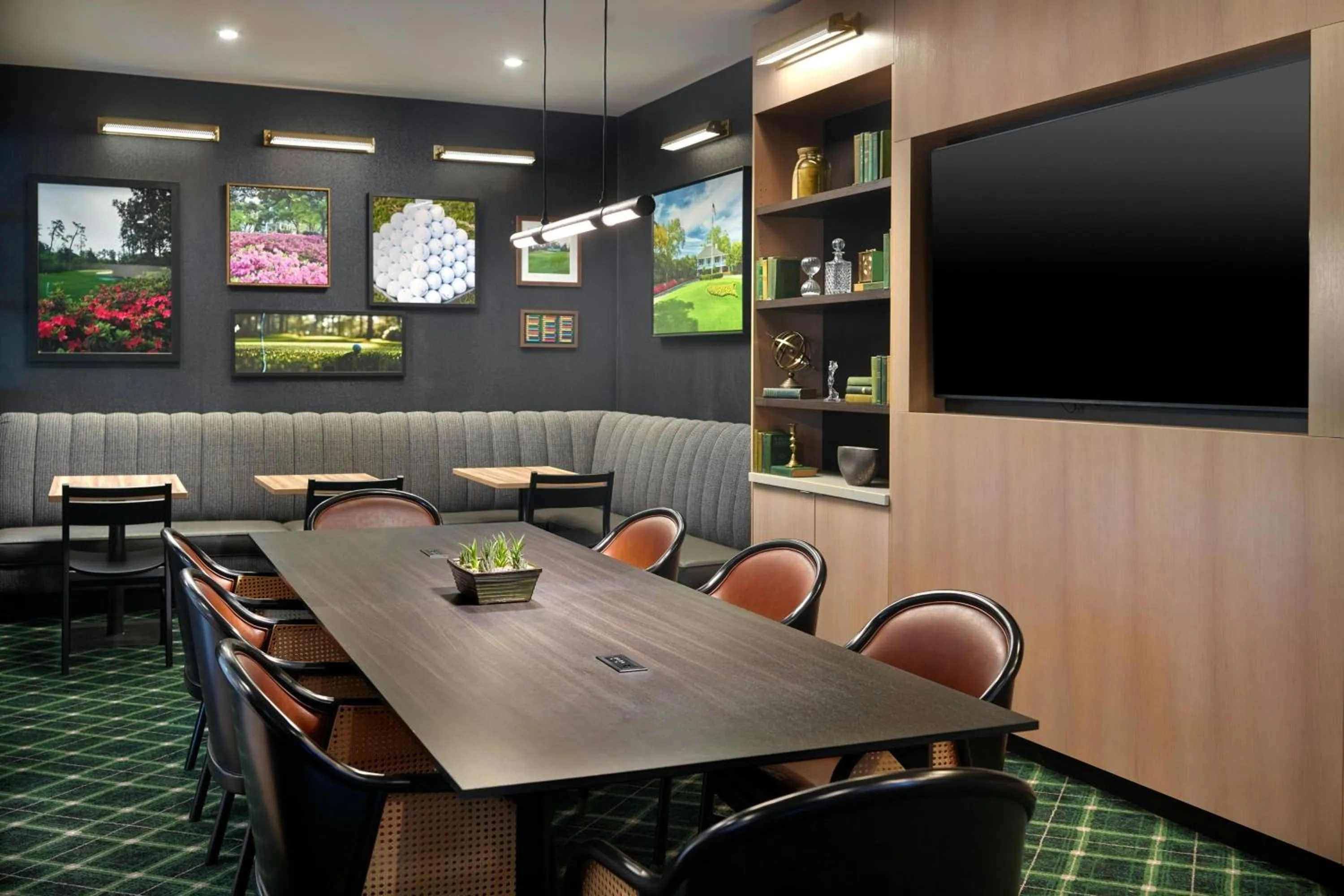 Restaurant/places to eat in Fairfield by Marriott Inn & Suites Grovetown