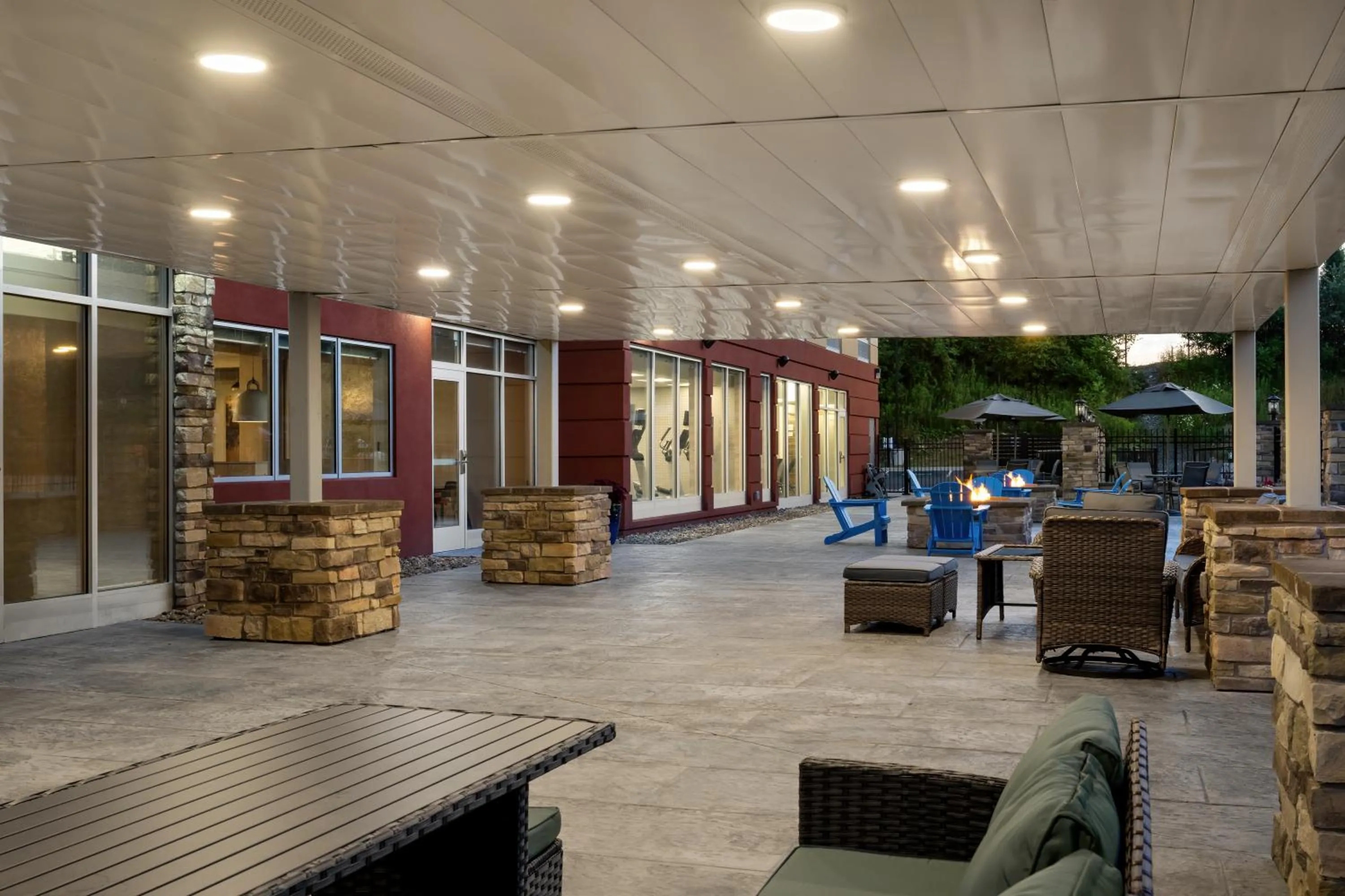 Patio in Fairfield by Marriott Inn & Suites Beckley