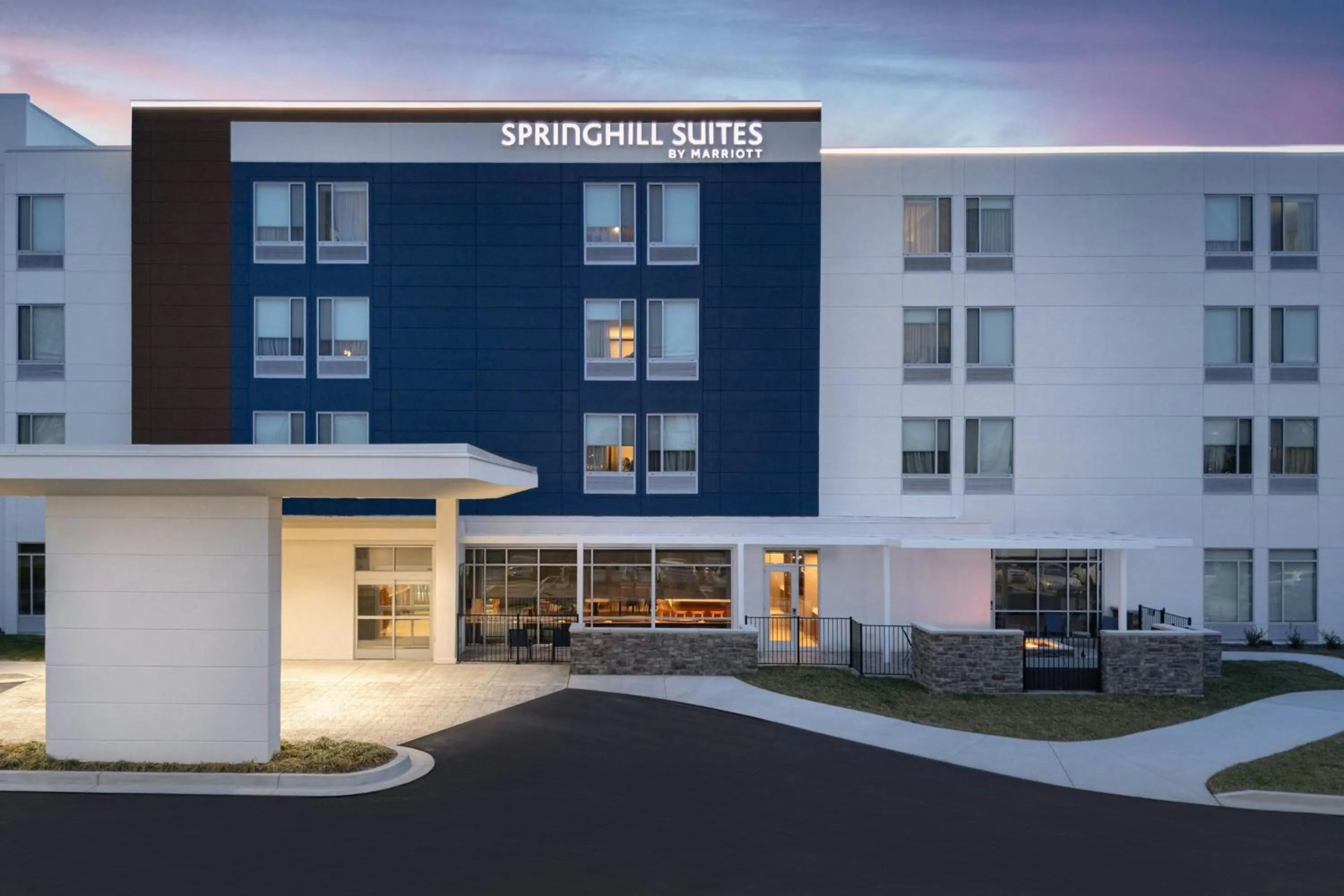 Property building in SpringHill Suites by Marriott Lexington Frankfort