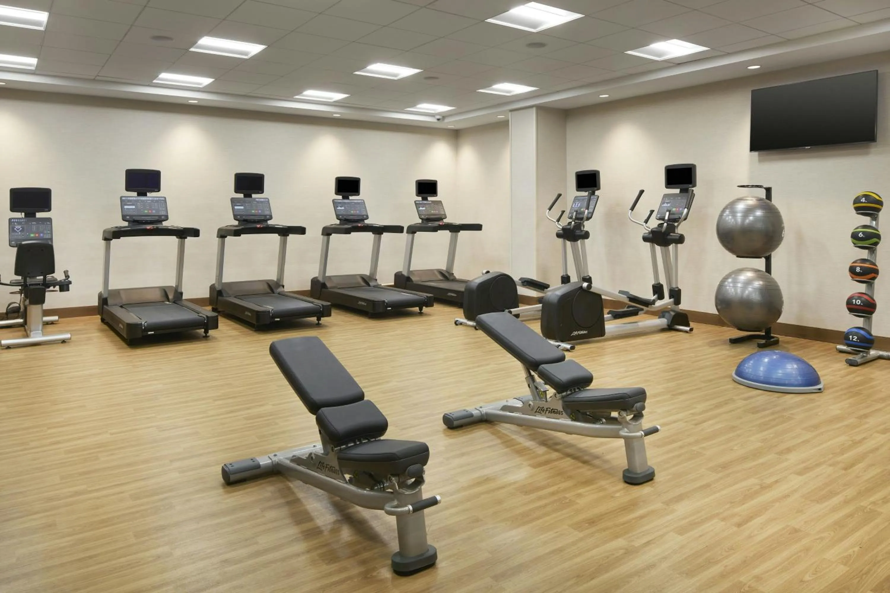 Fitness centre/facilities in AC Hotel Seattle Downtown