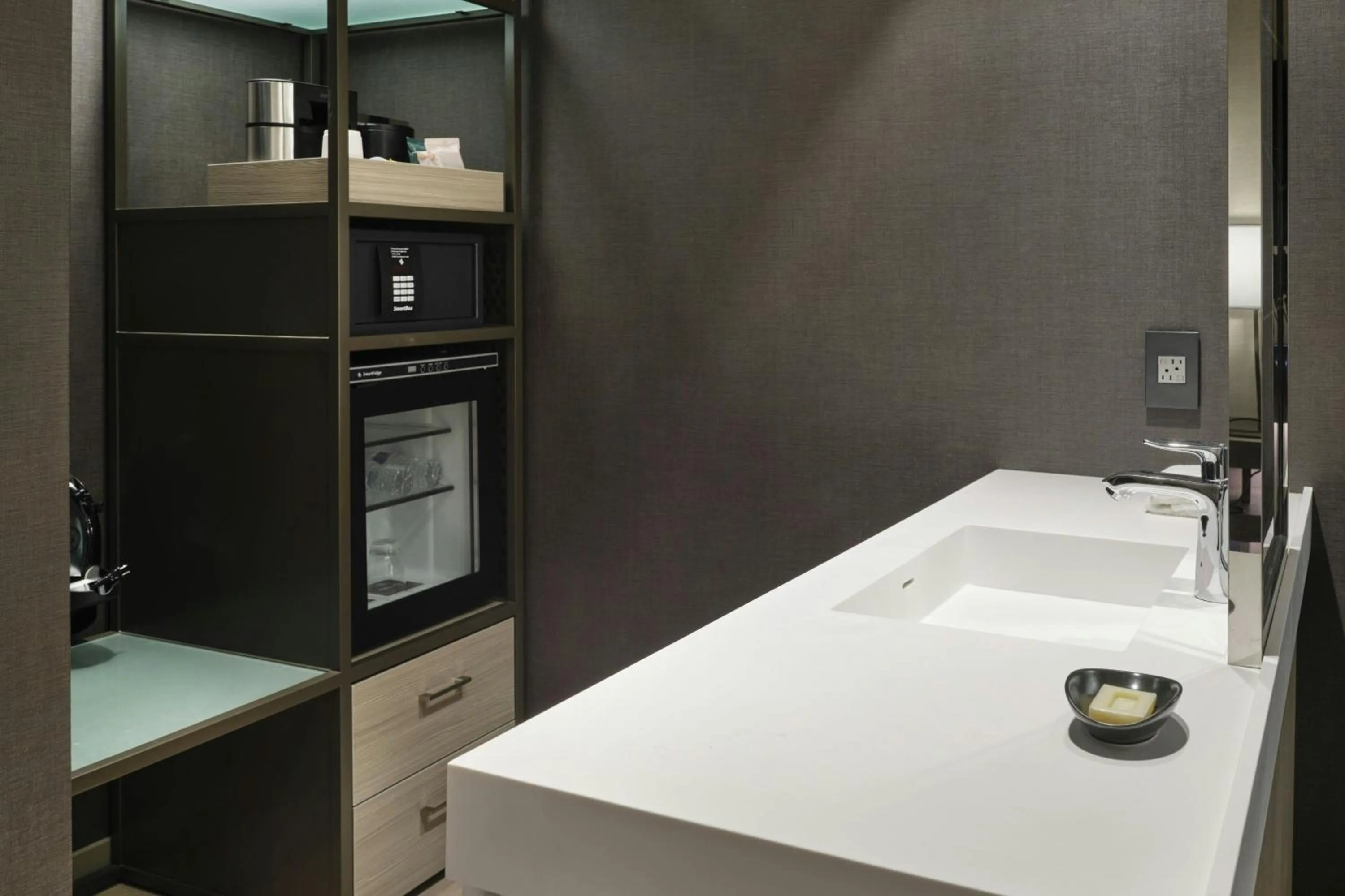 Photo of the whole room in AC Hotel Seattle Downtown