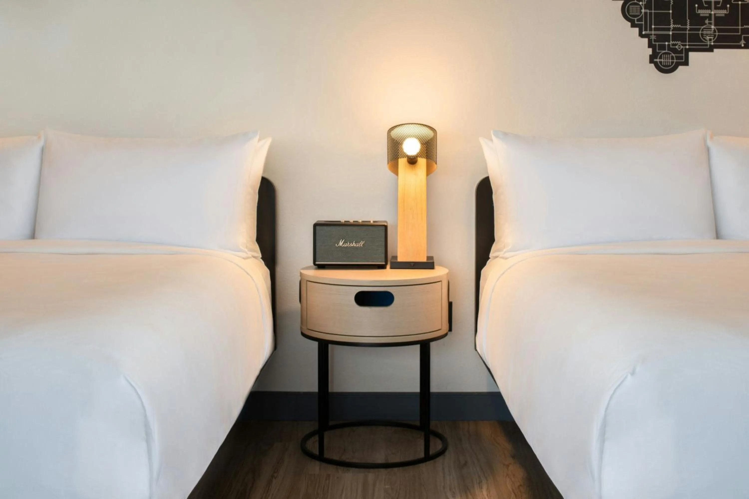 Bedroom, Bed in Aloft Sacramento Airport Natomas