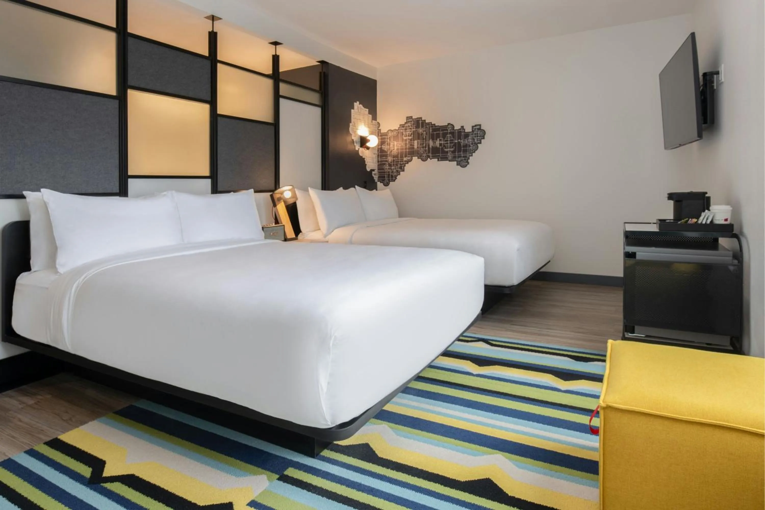 Bedroom, Bed in Aloft Sacramento Airport Natomas