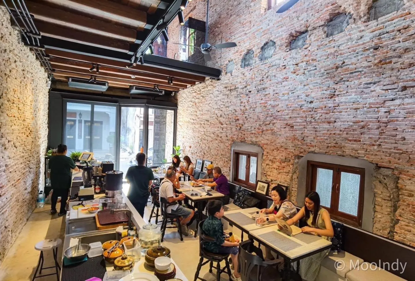 Restaurant/places to eat in KLUENNGAM Cafe & Stay