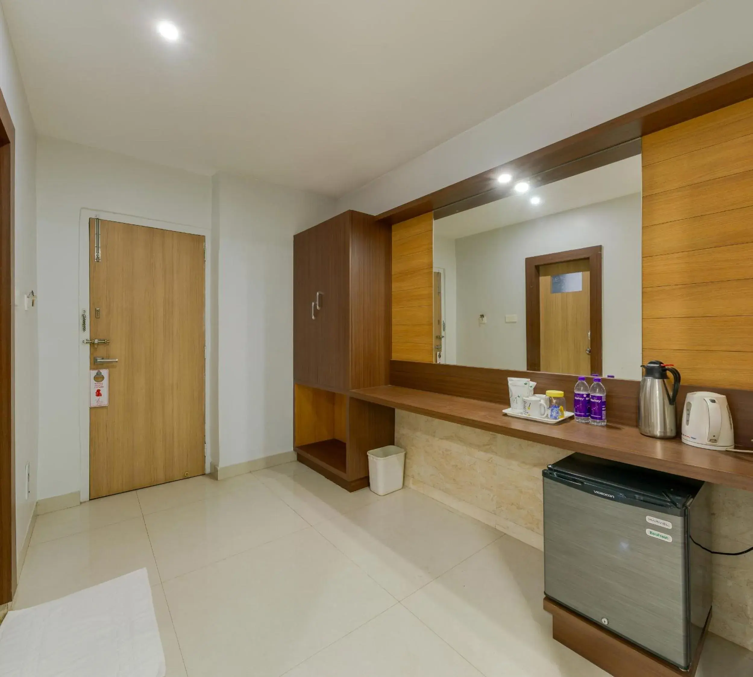 Coffee/tea facilities in Hotel Vihar Deluxe Coffee/tea facilities in Hotel Vihar Deluxe