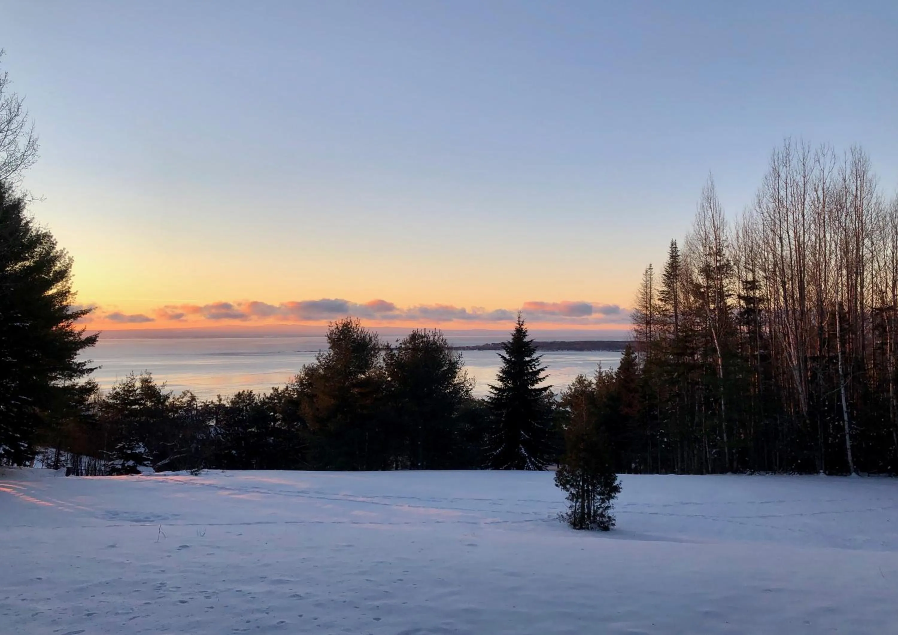 Sunrise in Chalet Sous Les Pins