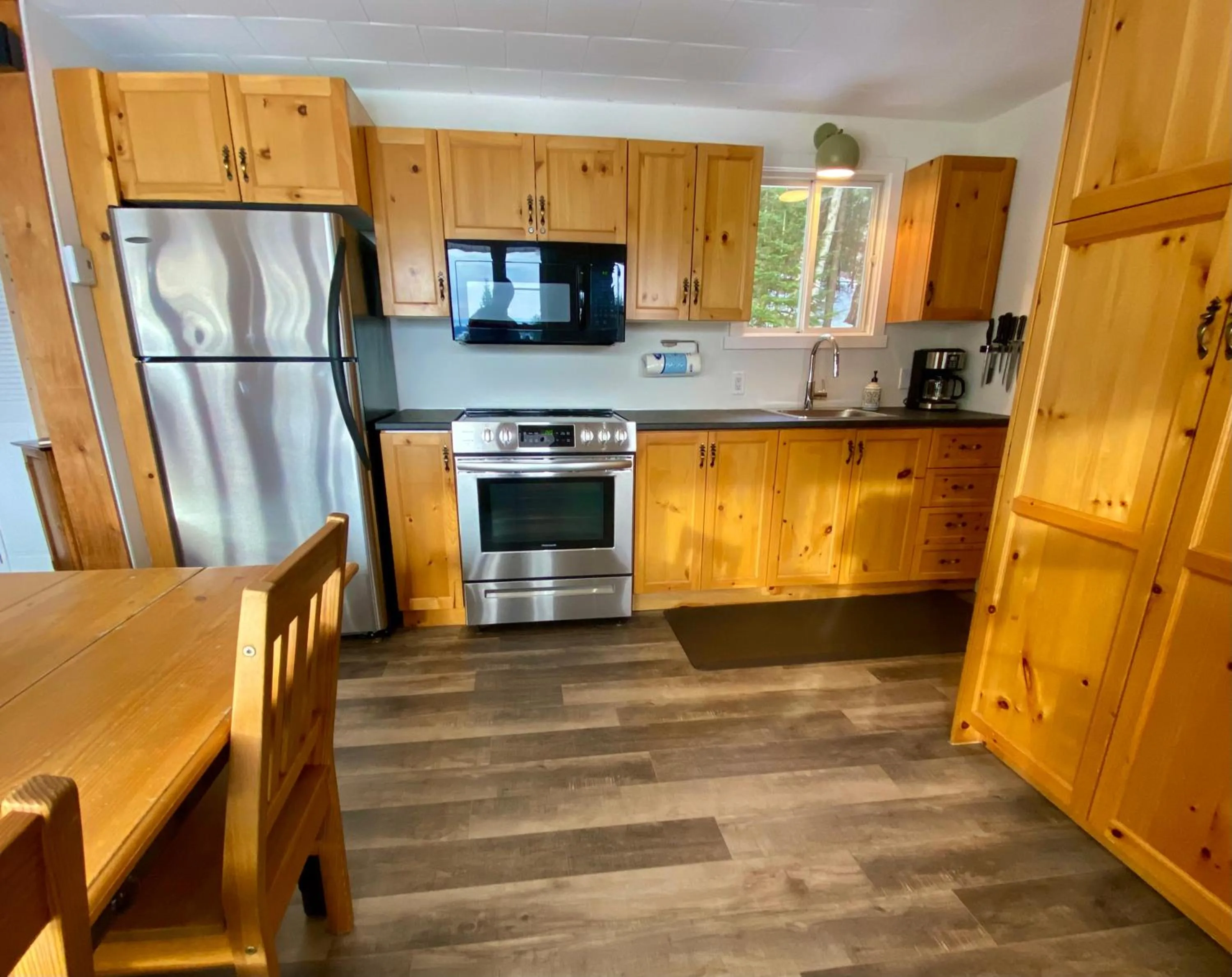 Kitchen or kitchenette in Chalet Sous Les Pins