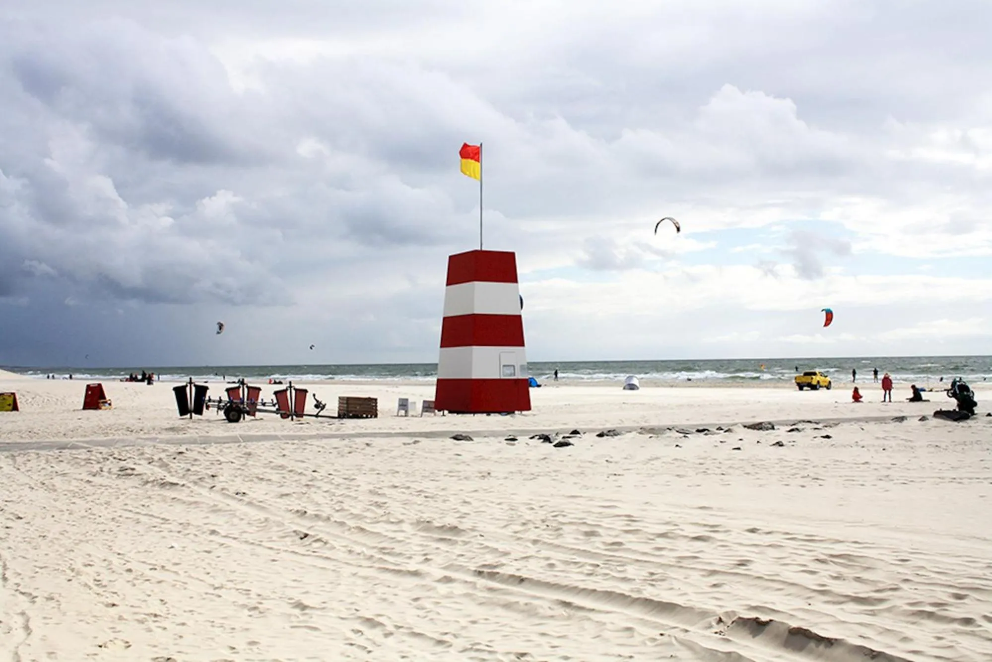 Beach in Surfers Paradise Apartments