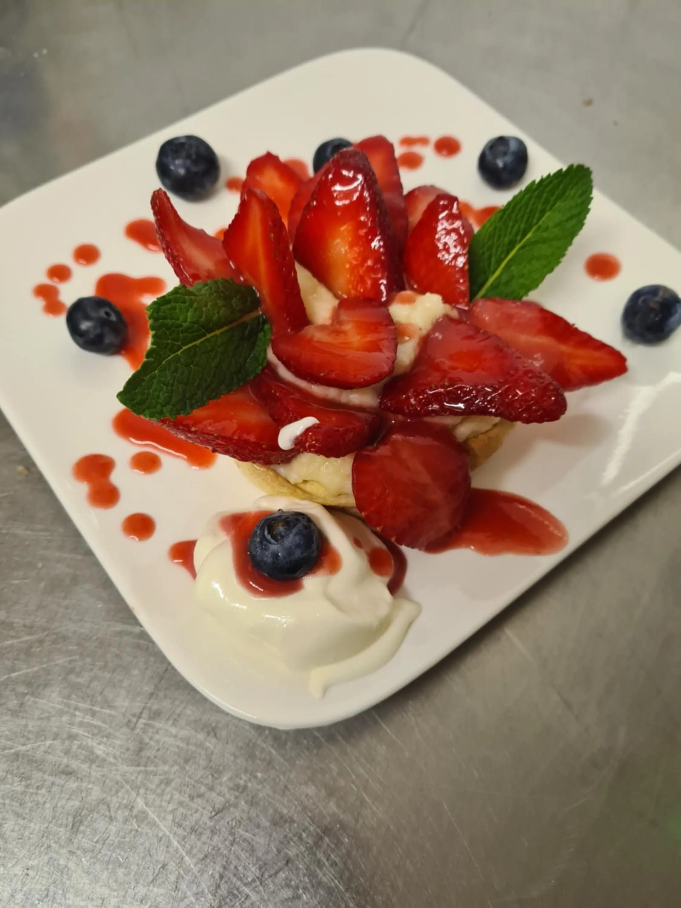 Food and drinks in Hotel Saint julien aux bois