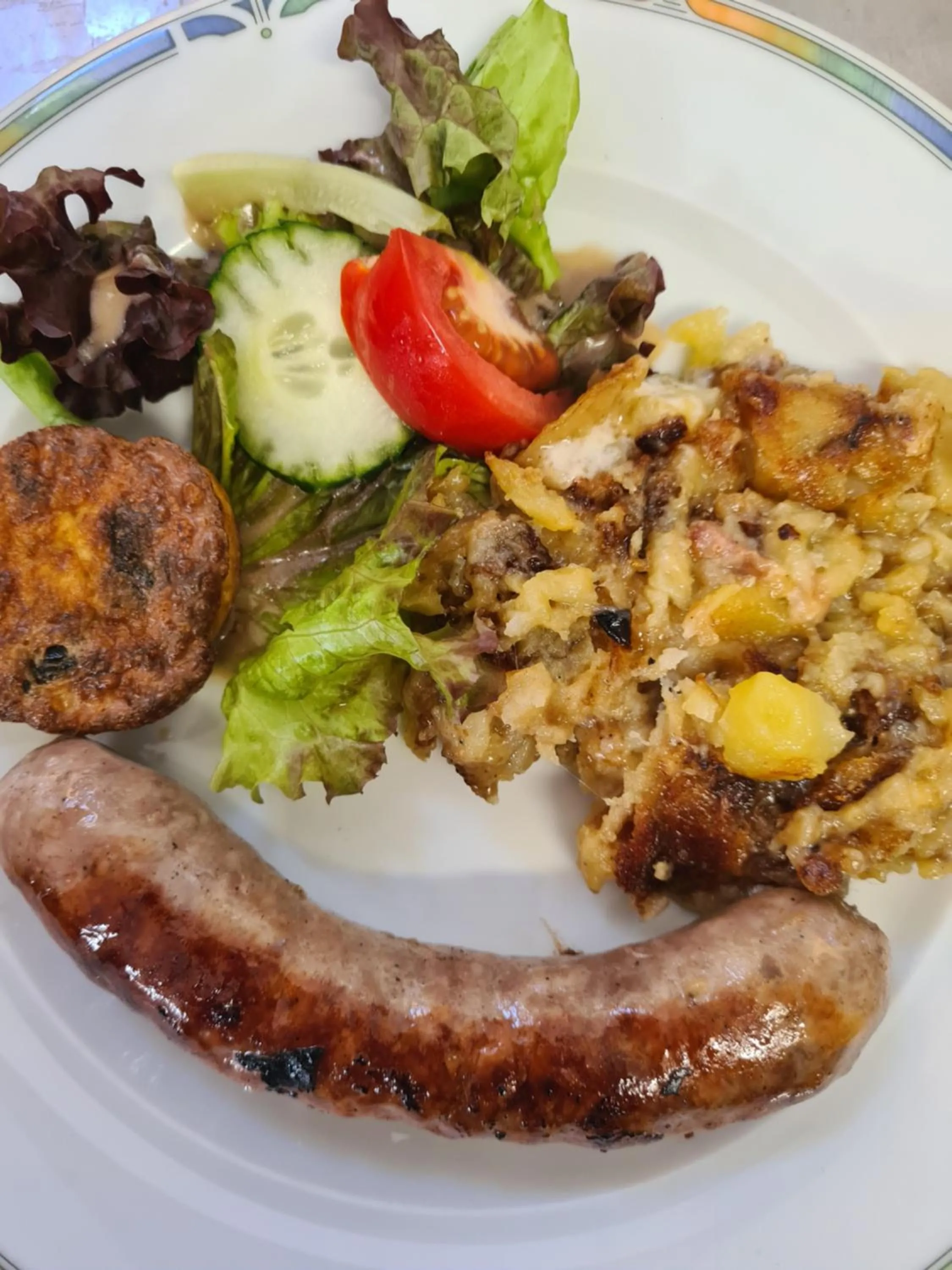Food and drinks in Hotel Saint julien aux bois