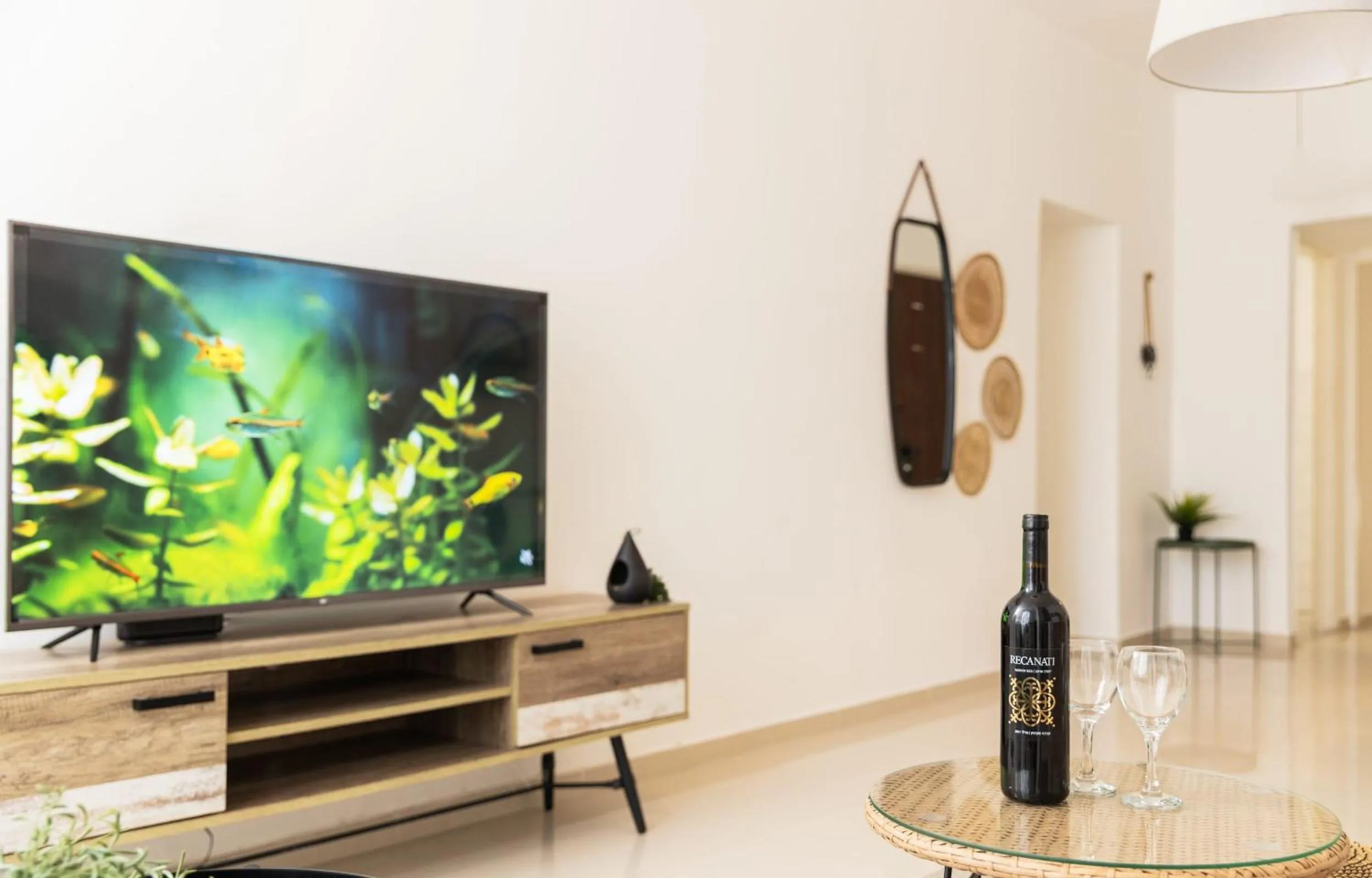 Authentic 2 bedrooms apt near the beach