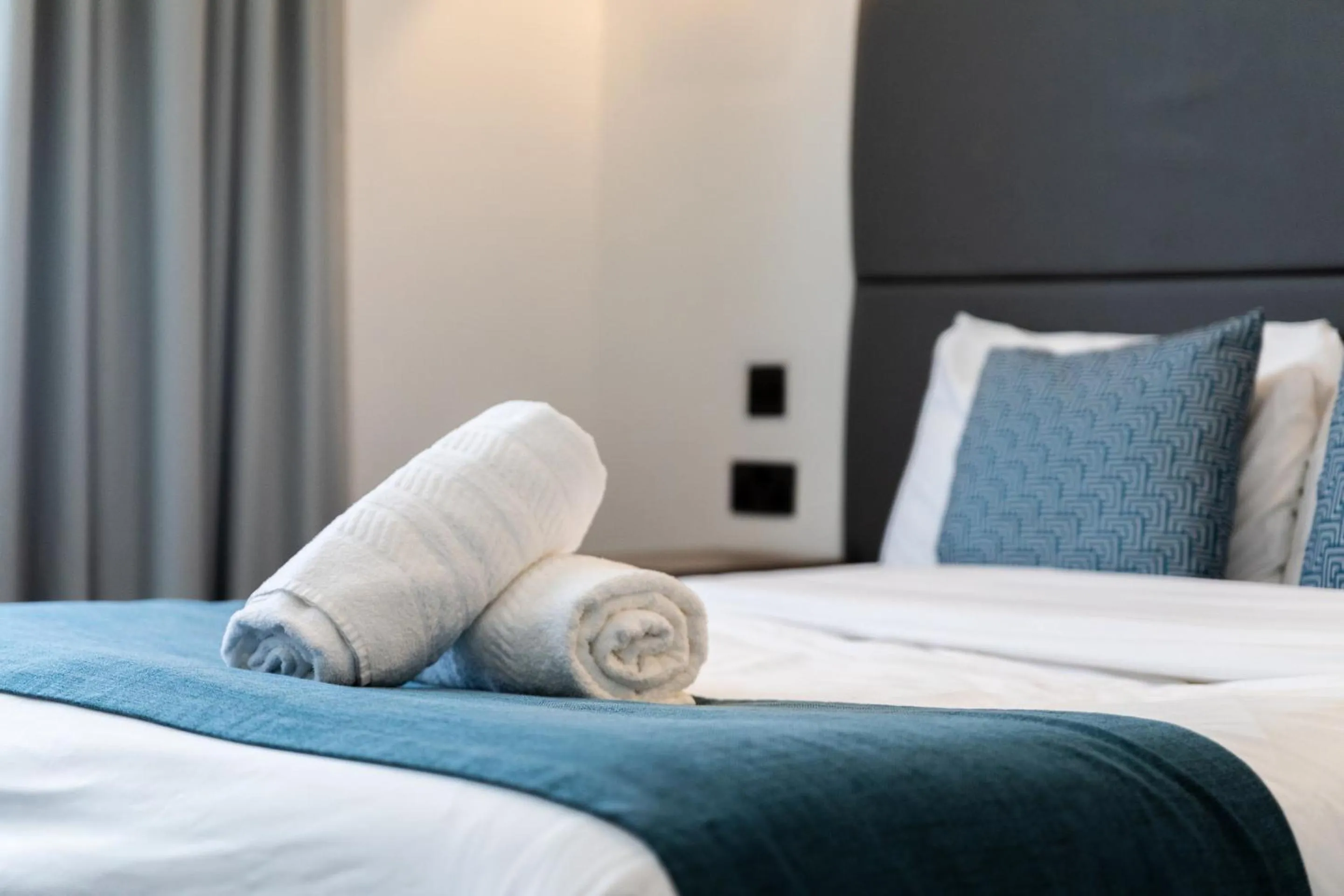 Bedroom, Bed in The Chapter Hotels - The J Hyde Park