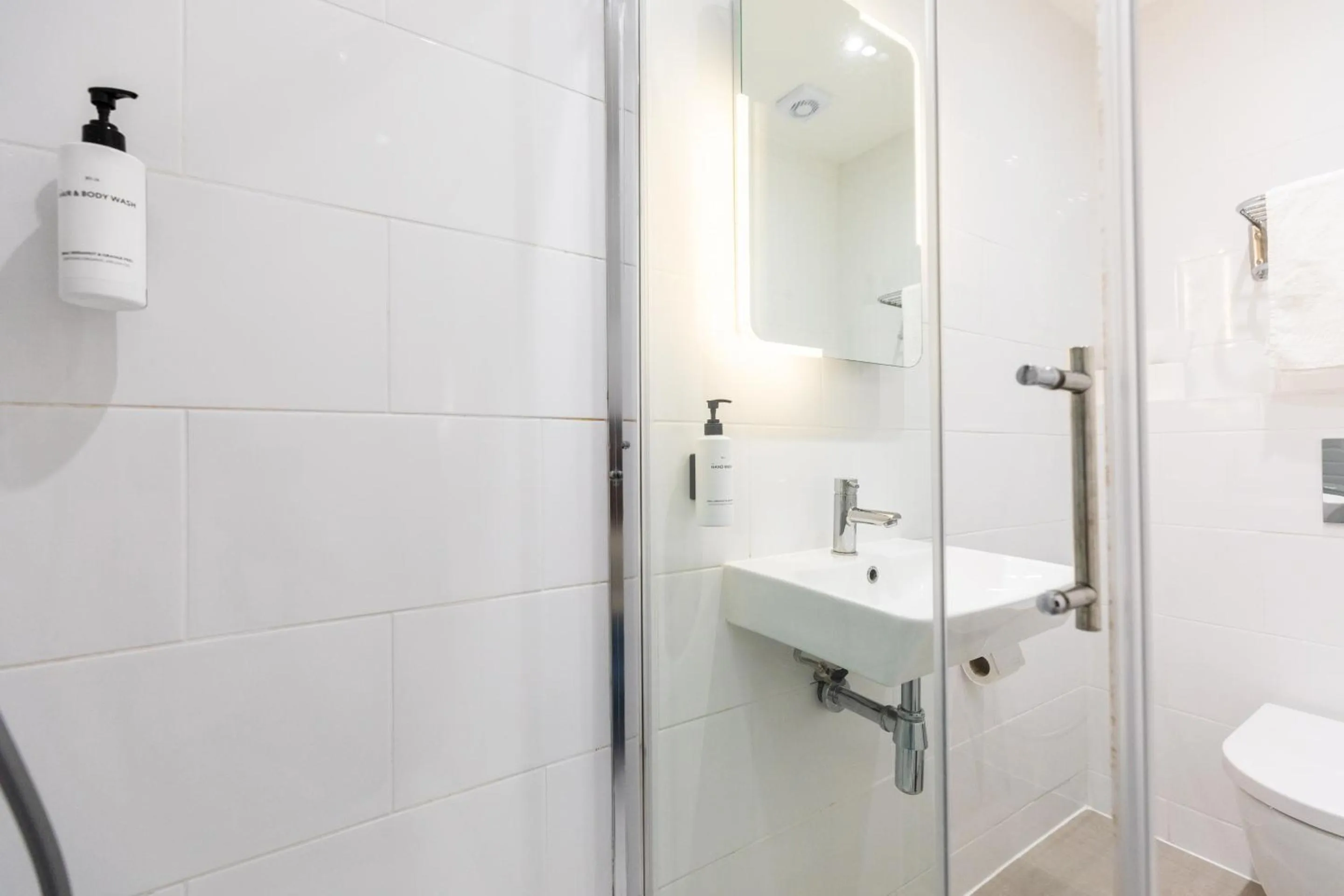 Bathroom in The Chapter Hotels - The J Hyde Park