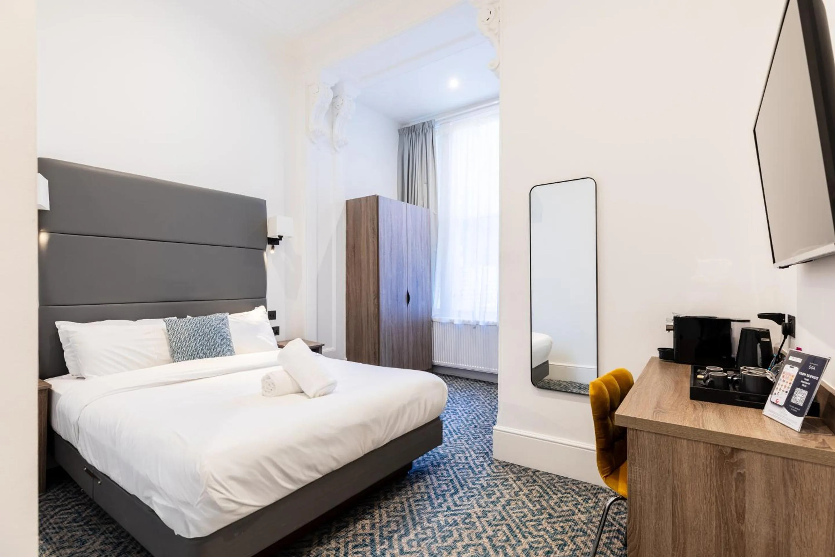 Bedroom, Bed in The Chapter Hotels - The J Hyde Park