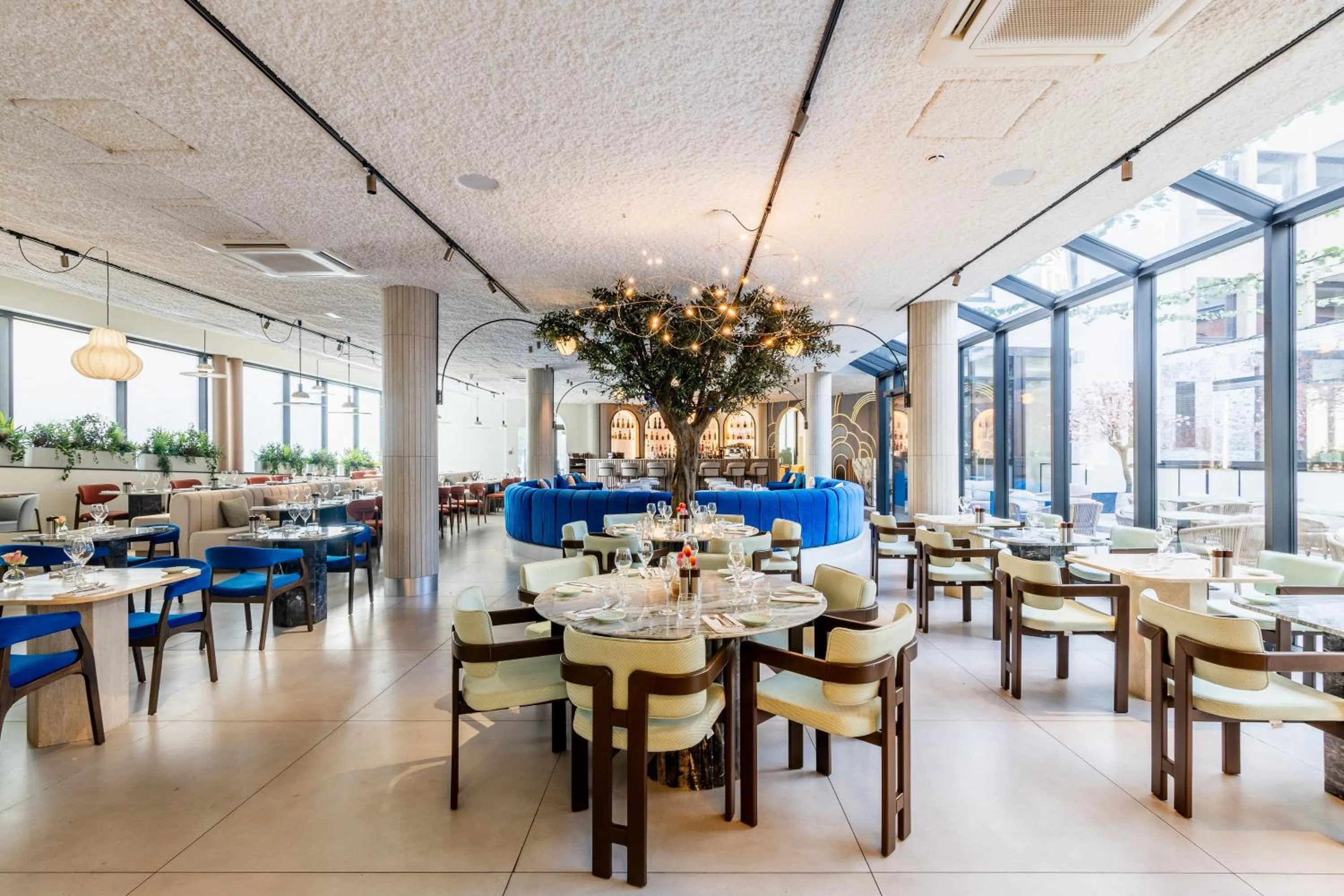 Restaurant/places to eat in The Liman Hotel