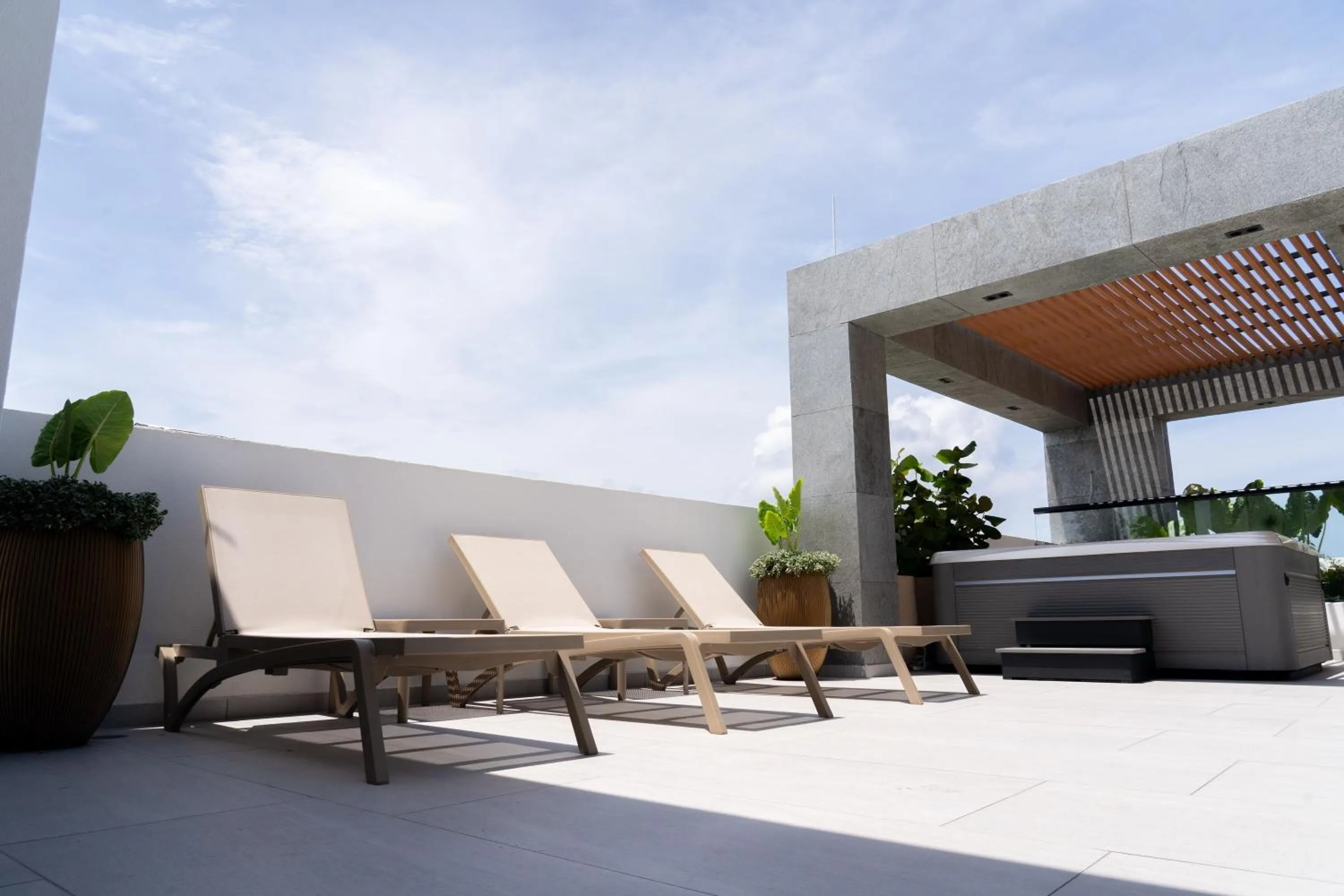 Balcony/Terrace in Delamar Hotel