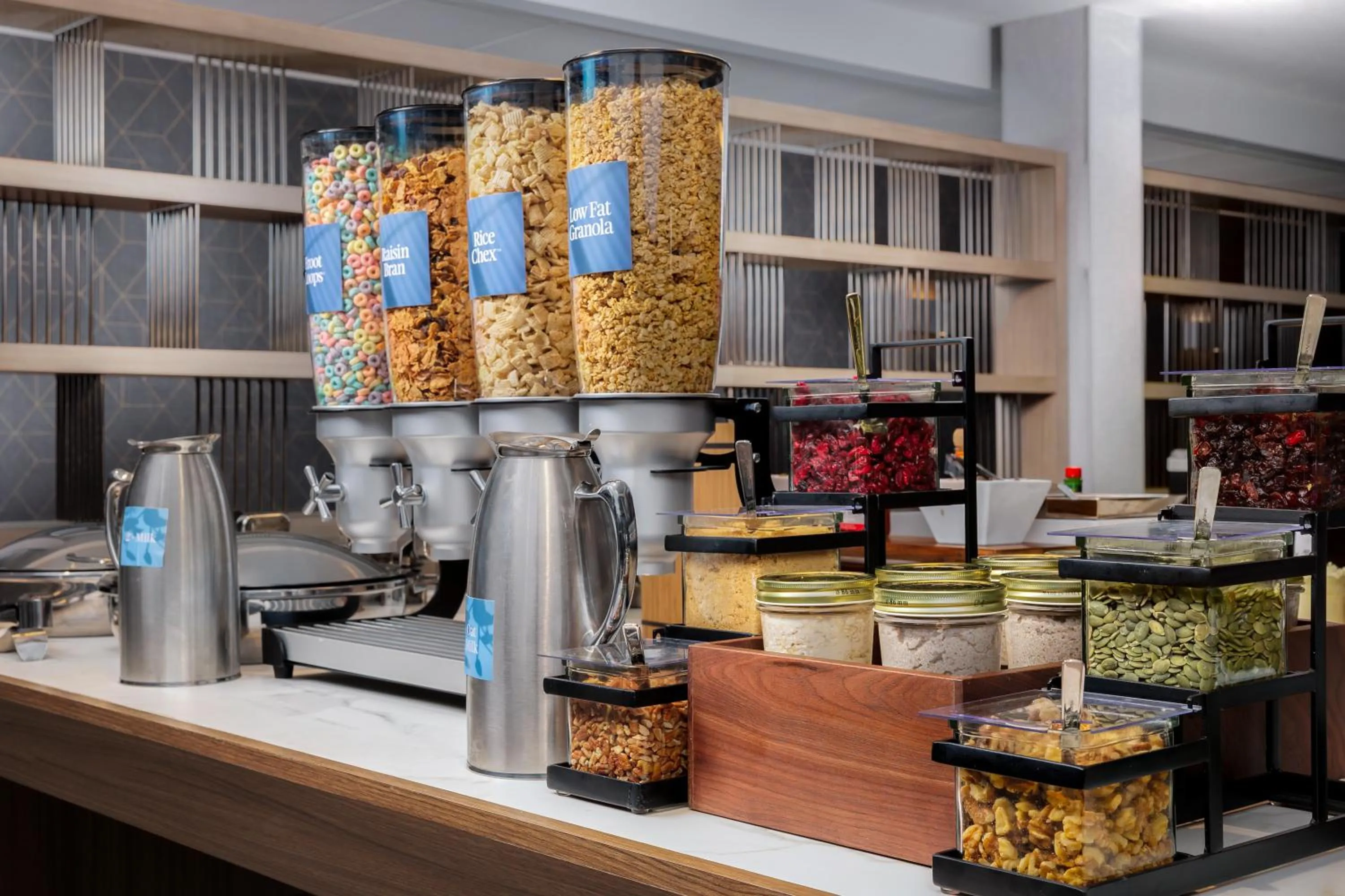 Breakfast in Homewood Suites By Hilton Newport Cincinnati