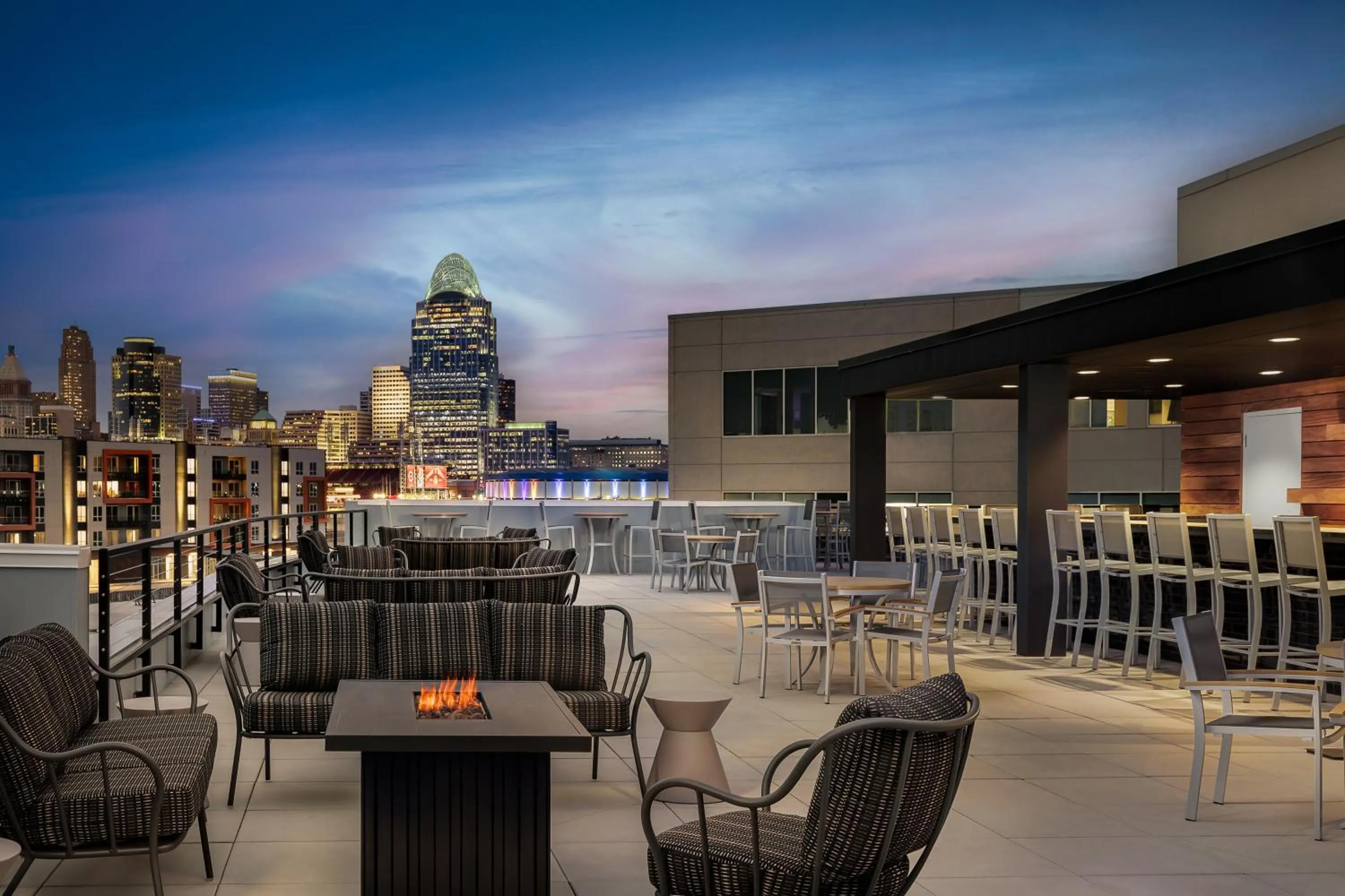 Lounge or bar in Homewood Suites By Hilton Newport Cincinnati