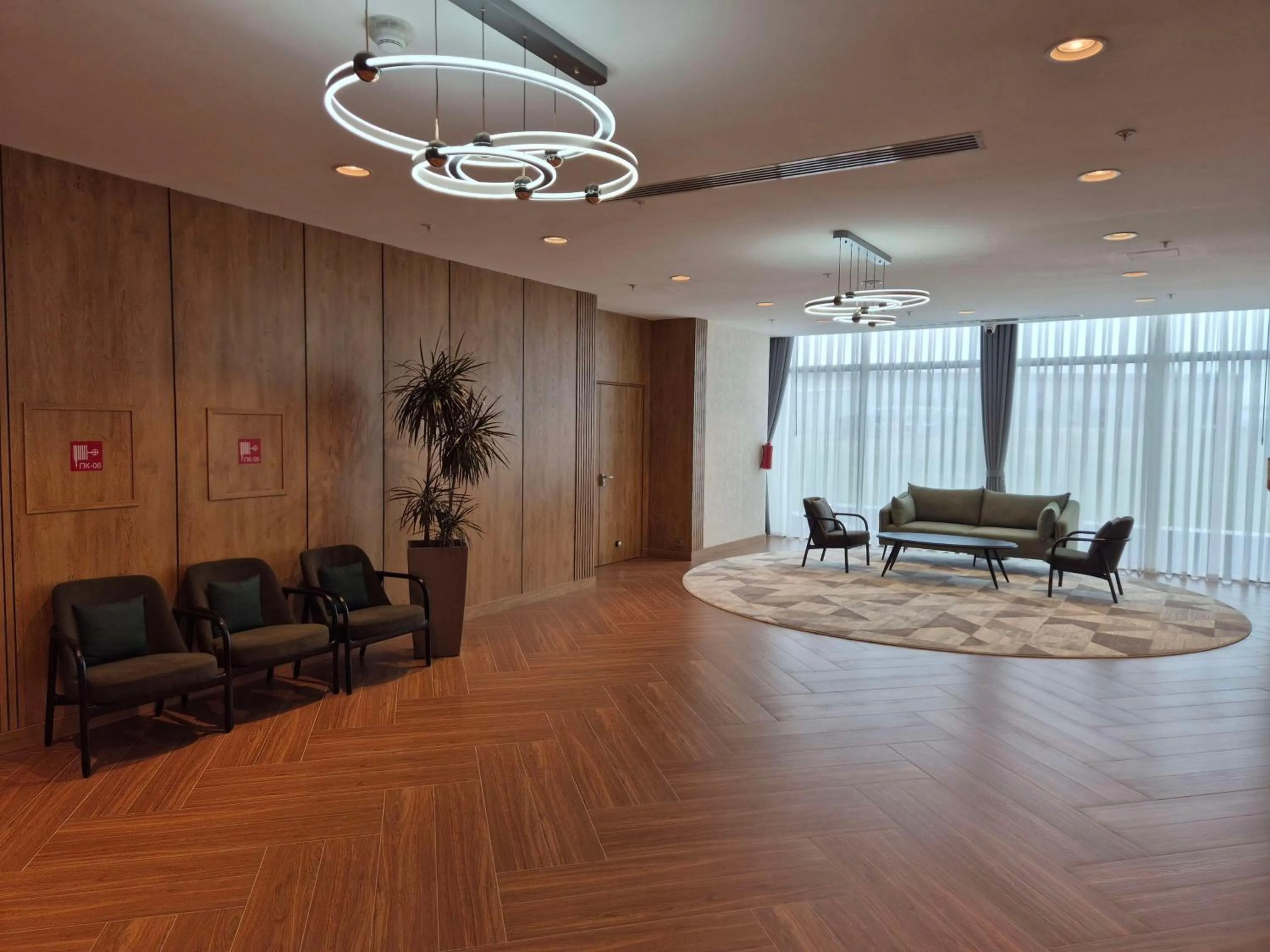 Lobby or reception in Hilton Garden Inn Termez Airitom