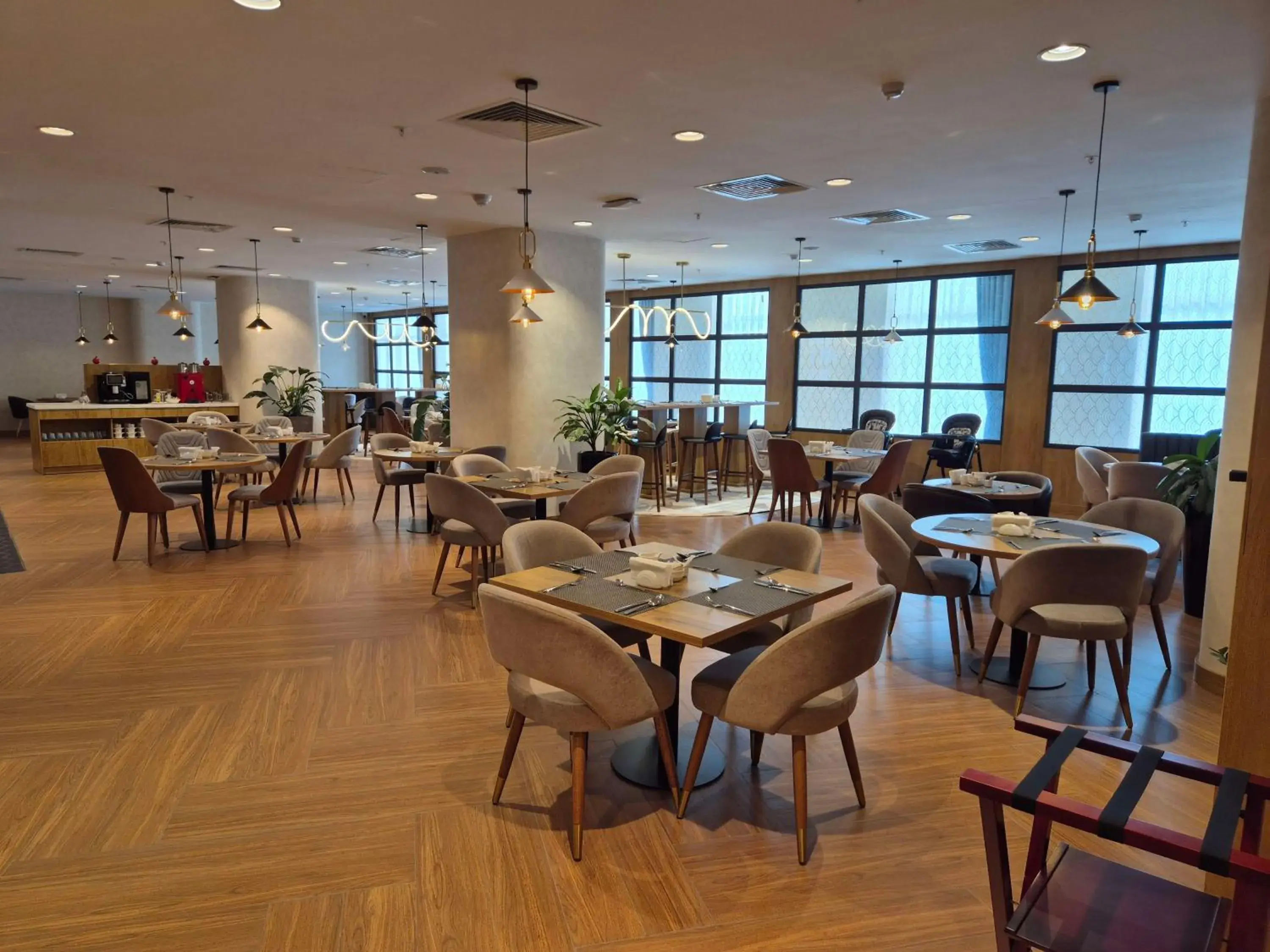 Restaurant/places to eat in Hilton Garden Inn Termez Airitom Restaurant/places to eat in Hilton Garden Inn Termez Airitom