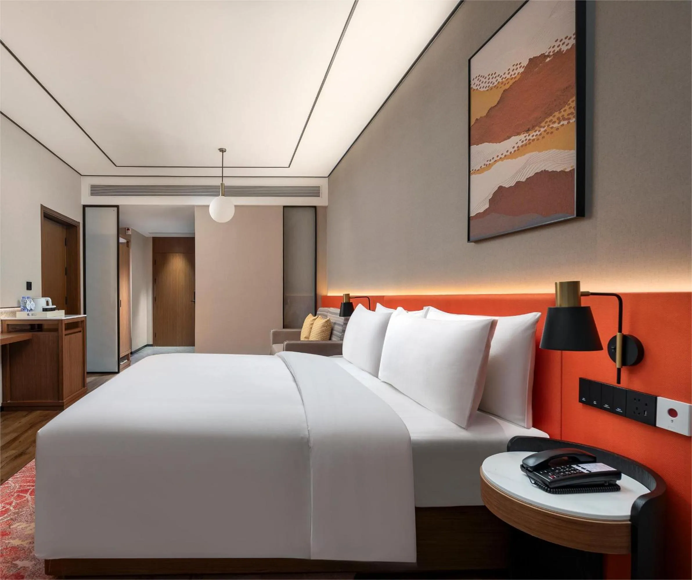 Photo of the whole room, Bed in Hilton Garden Inn Xingyi Wanfenglin