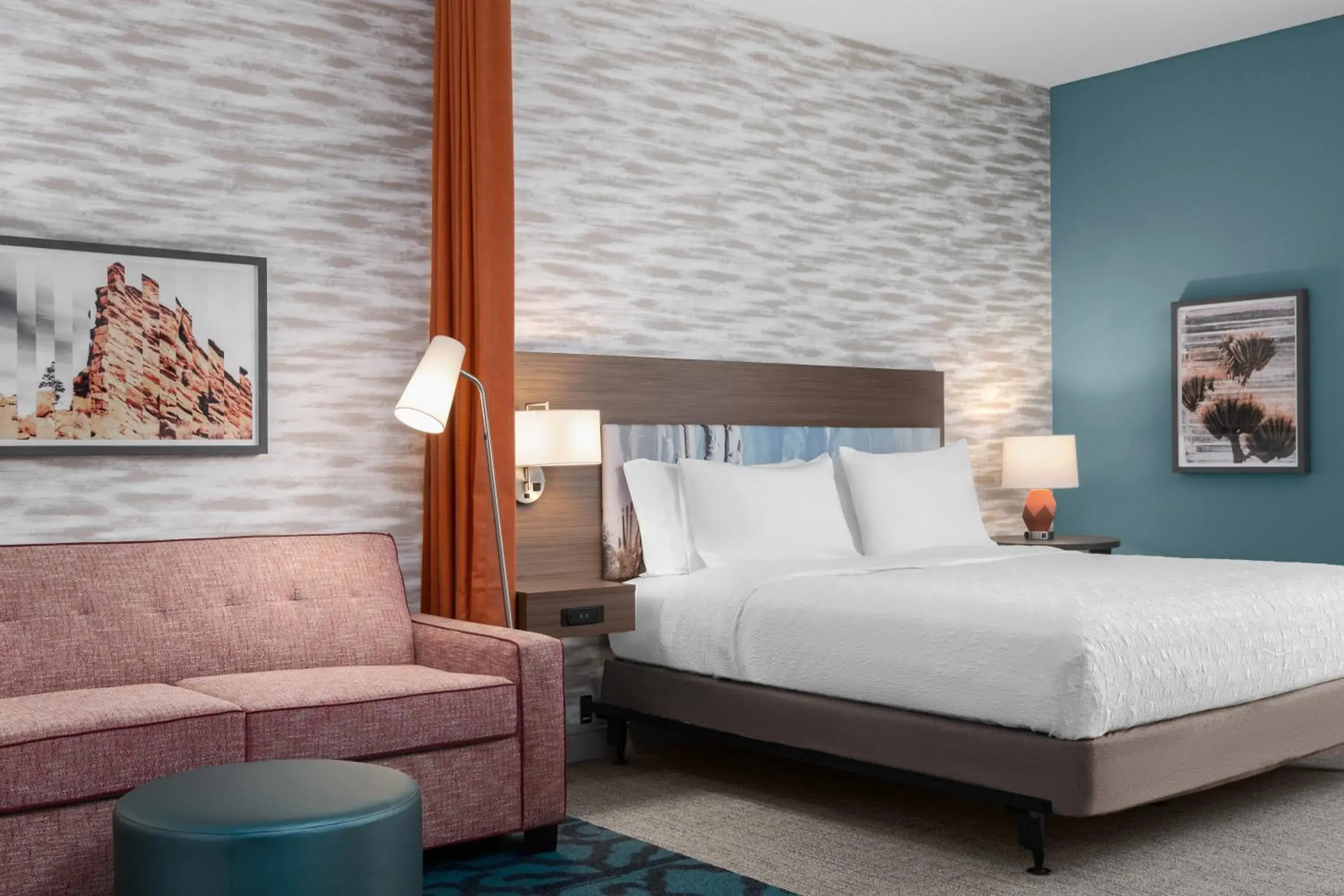 Bed in Home2 Suites By Hilton Phoenix Midtown Bed in Home2 Suites By Hilton Phoenix Midtown