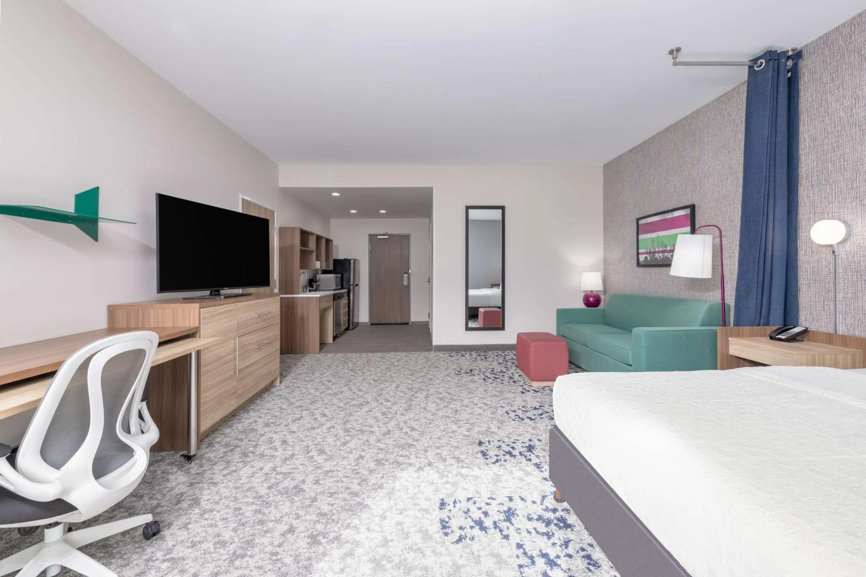 Bedroom, Bed in Home2 Suites By Hilton Dallas I-30 Cockrell Hill