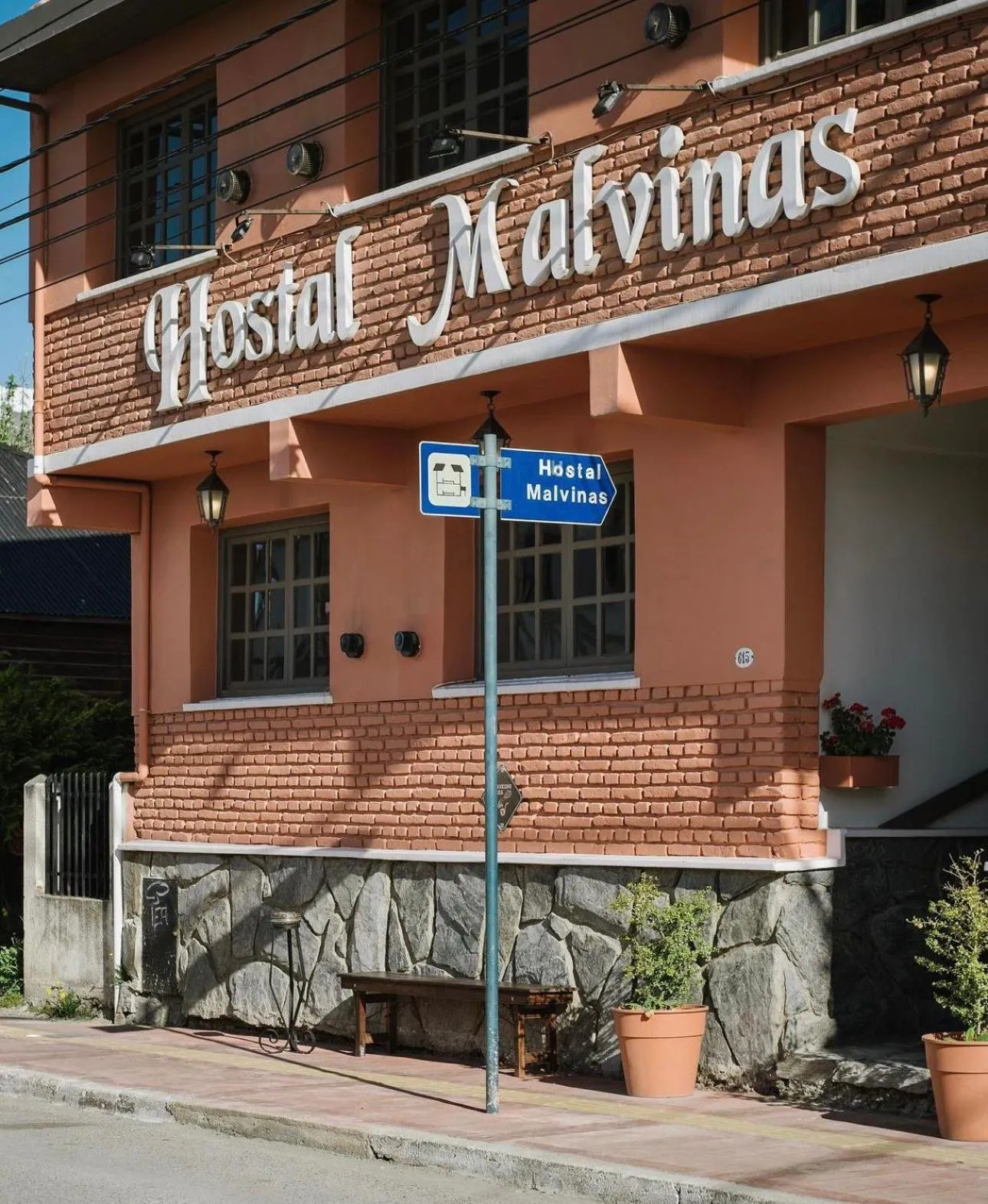 Facade/entrance in Hostal malvinas