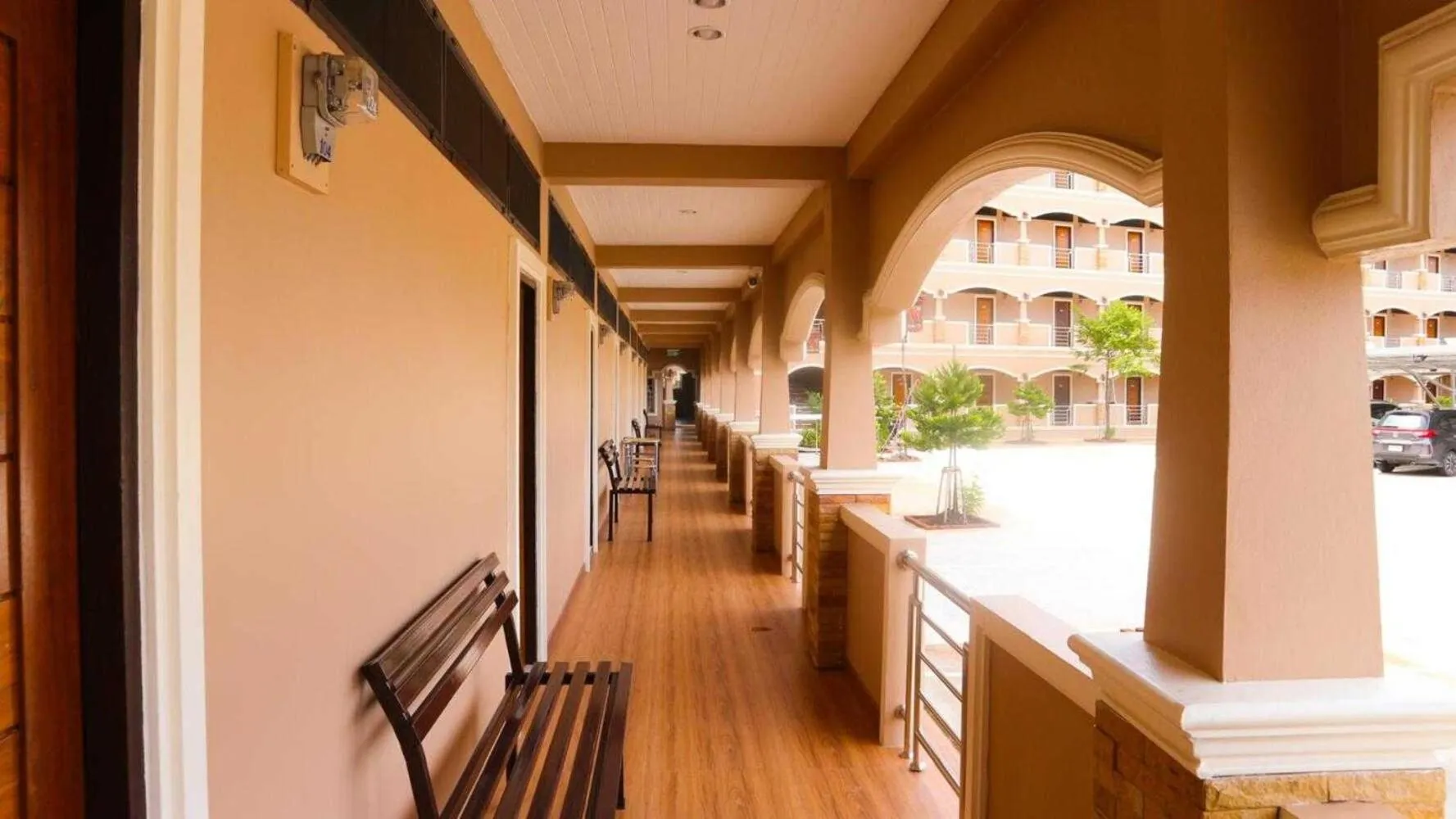 Facade/entrance in Capital O 75521 Sang Siri Apartment