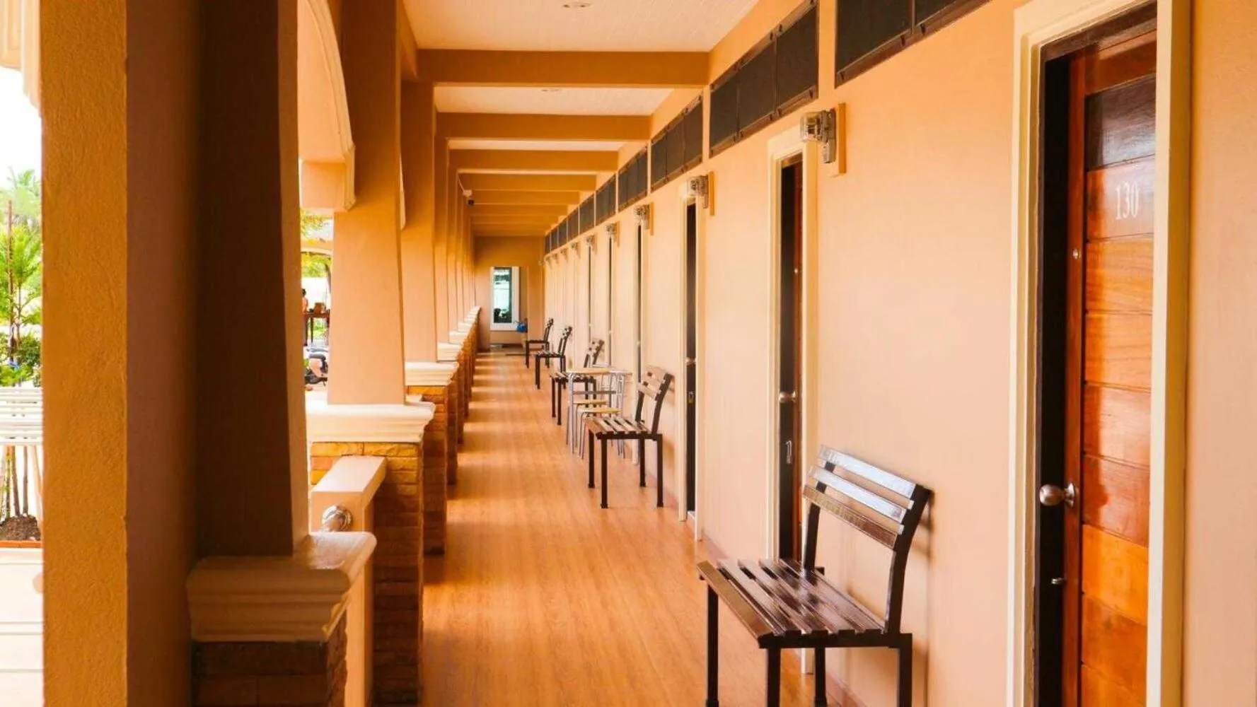 Lobby or reception in Capital O 75521 Sang Siri Apartment