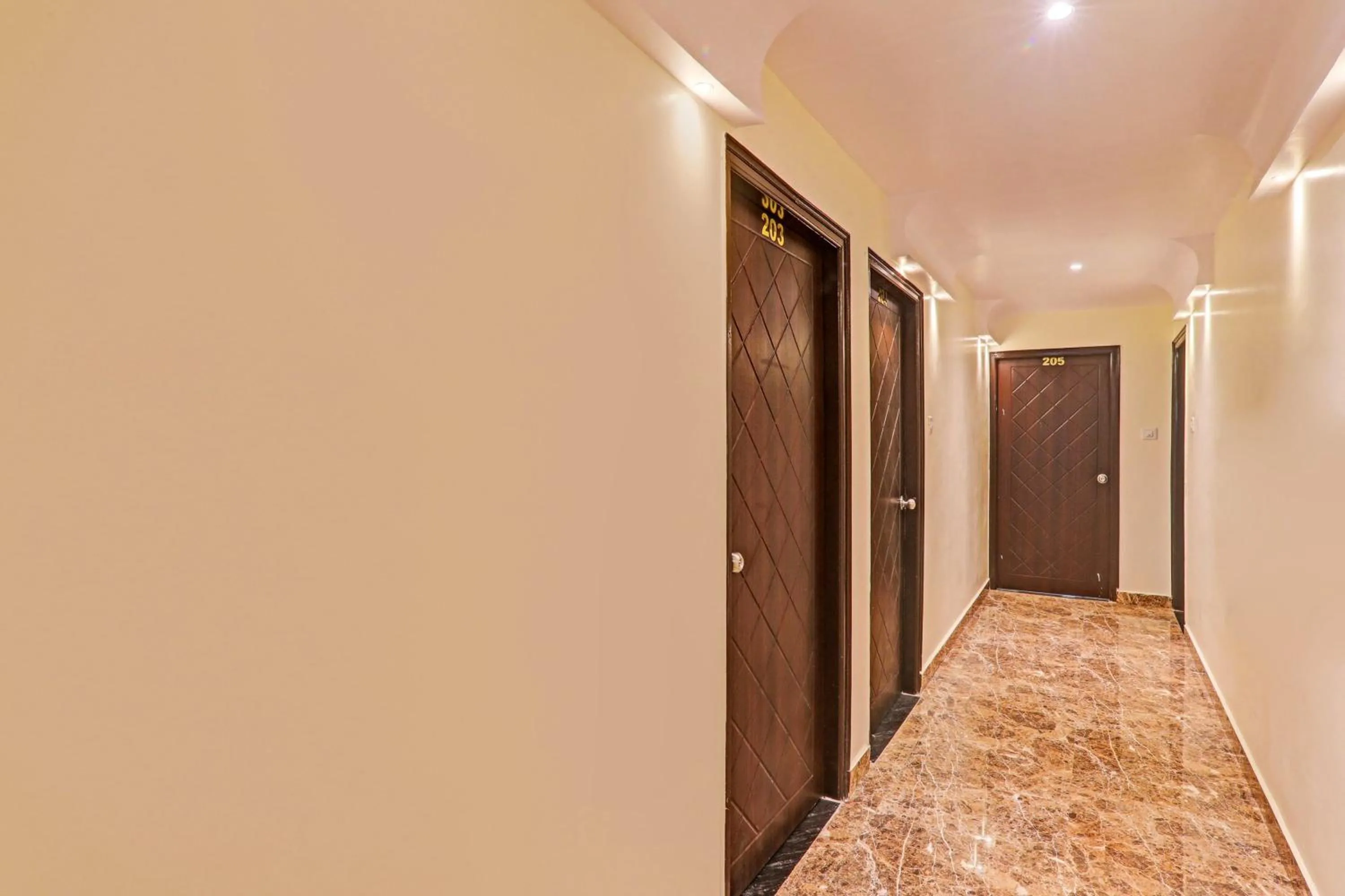 Lobby or reception in Super Hotel O Kathauta Jheel Malhaur Gomti Nagar