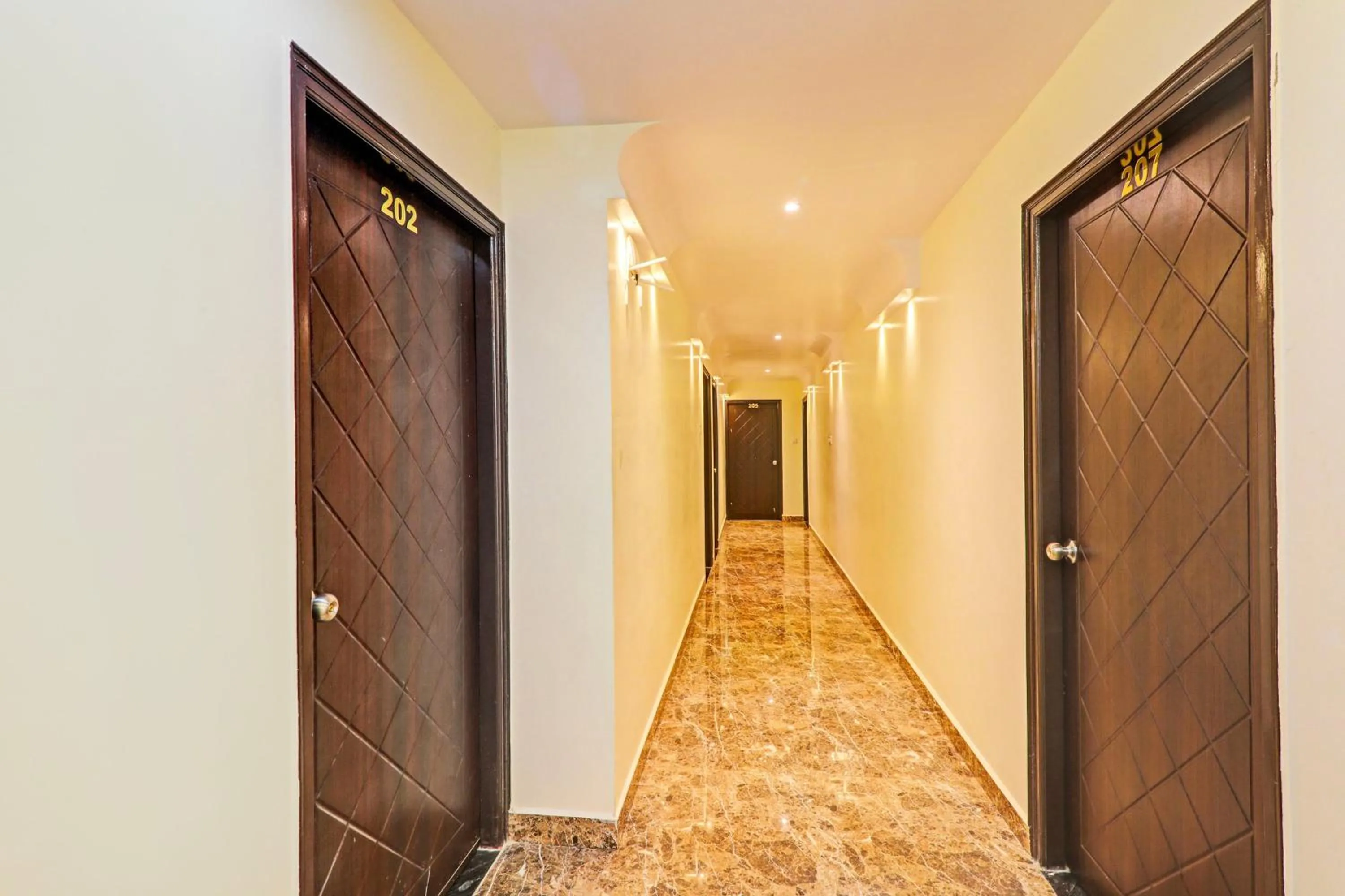 Lobby or reception in Super Hotel O Kathauta Jheel Malhaur Gomti Nagar