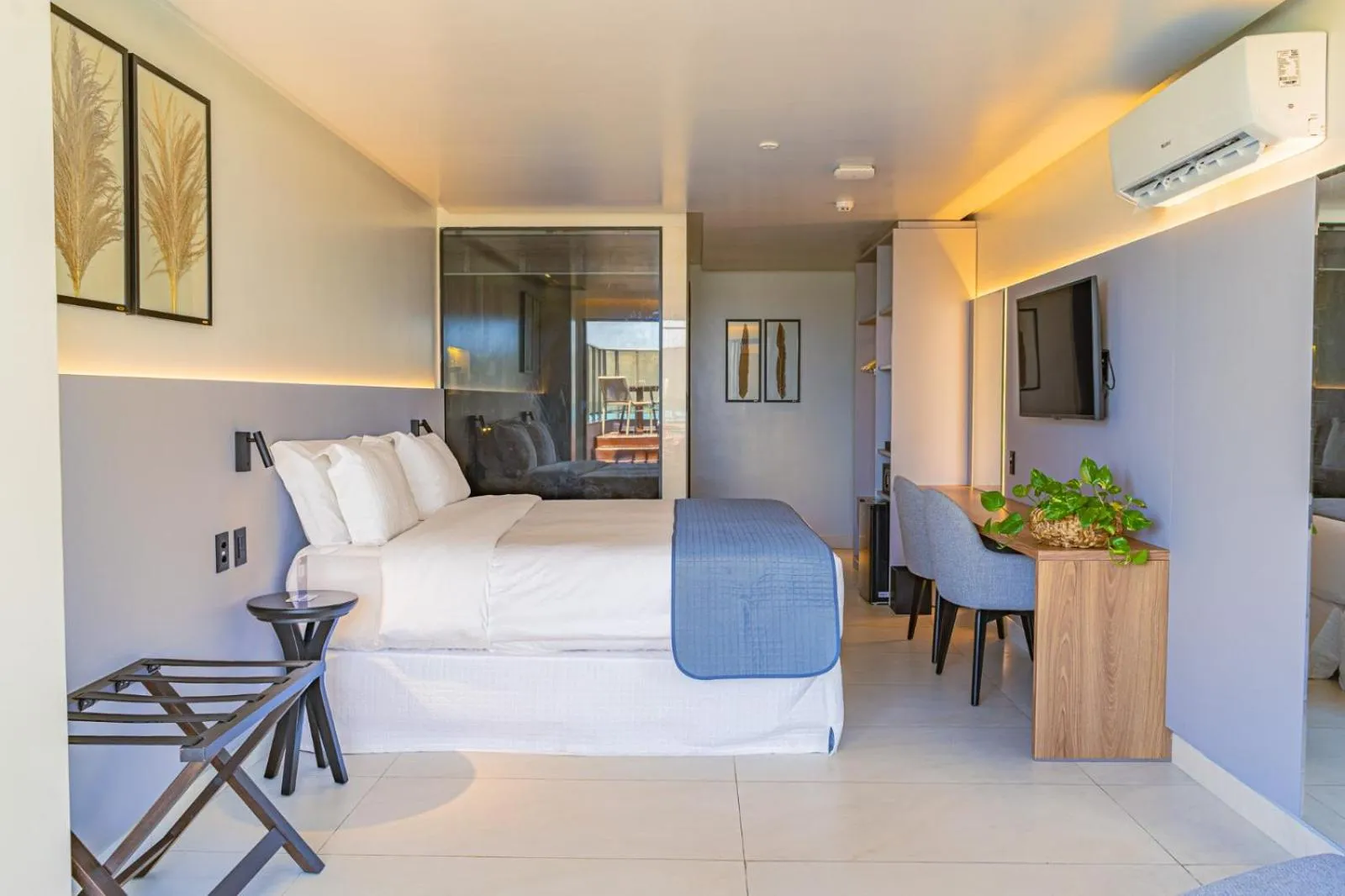 Bed in Icon Hotel by Welkom