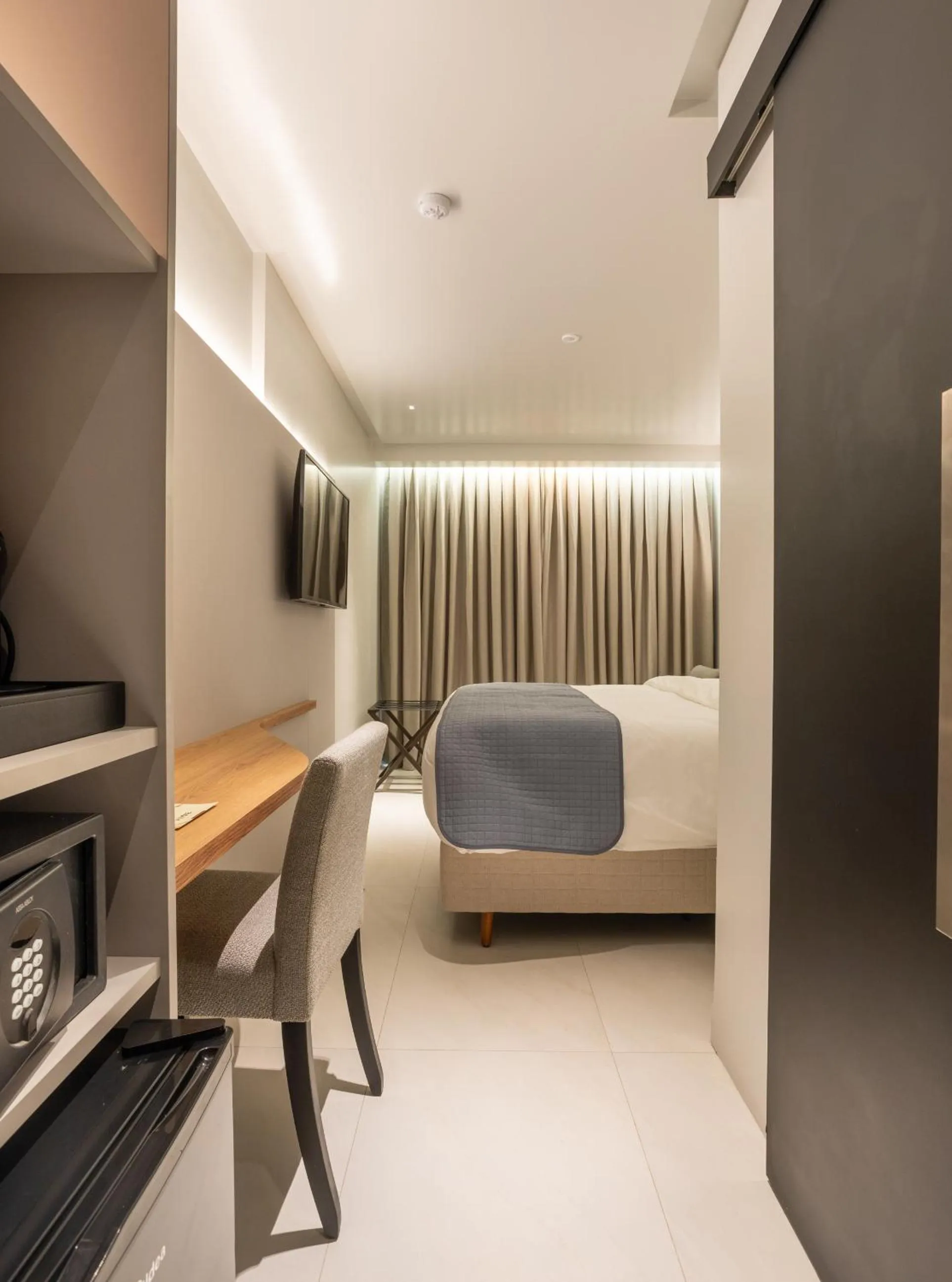 Photo of the whole room in Icon Hotel by Welkom