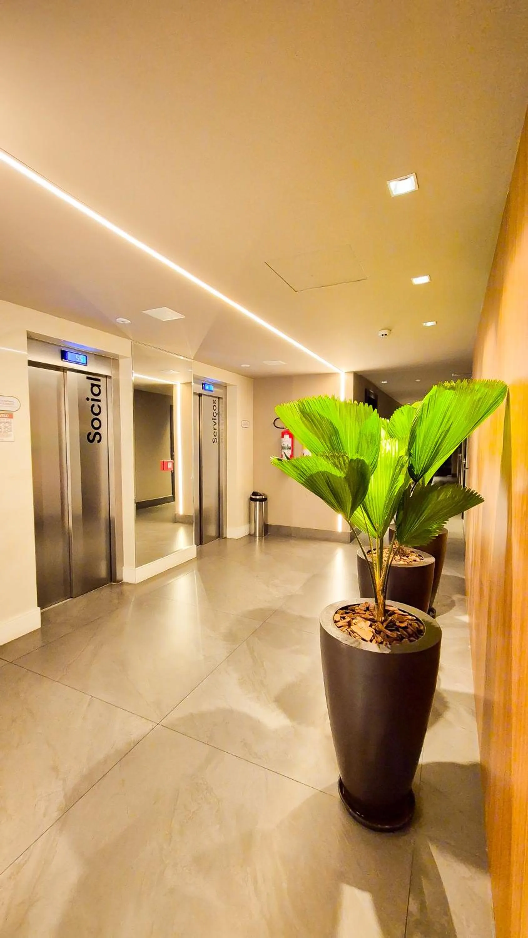 elevator in Icon Hotel by Welkom