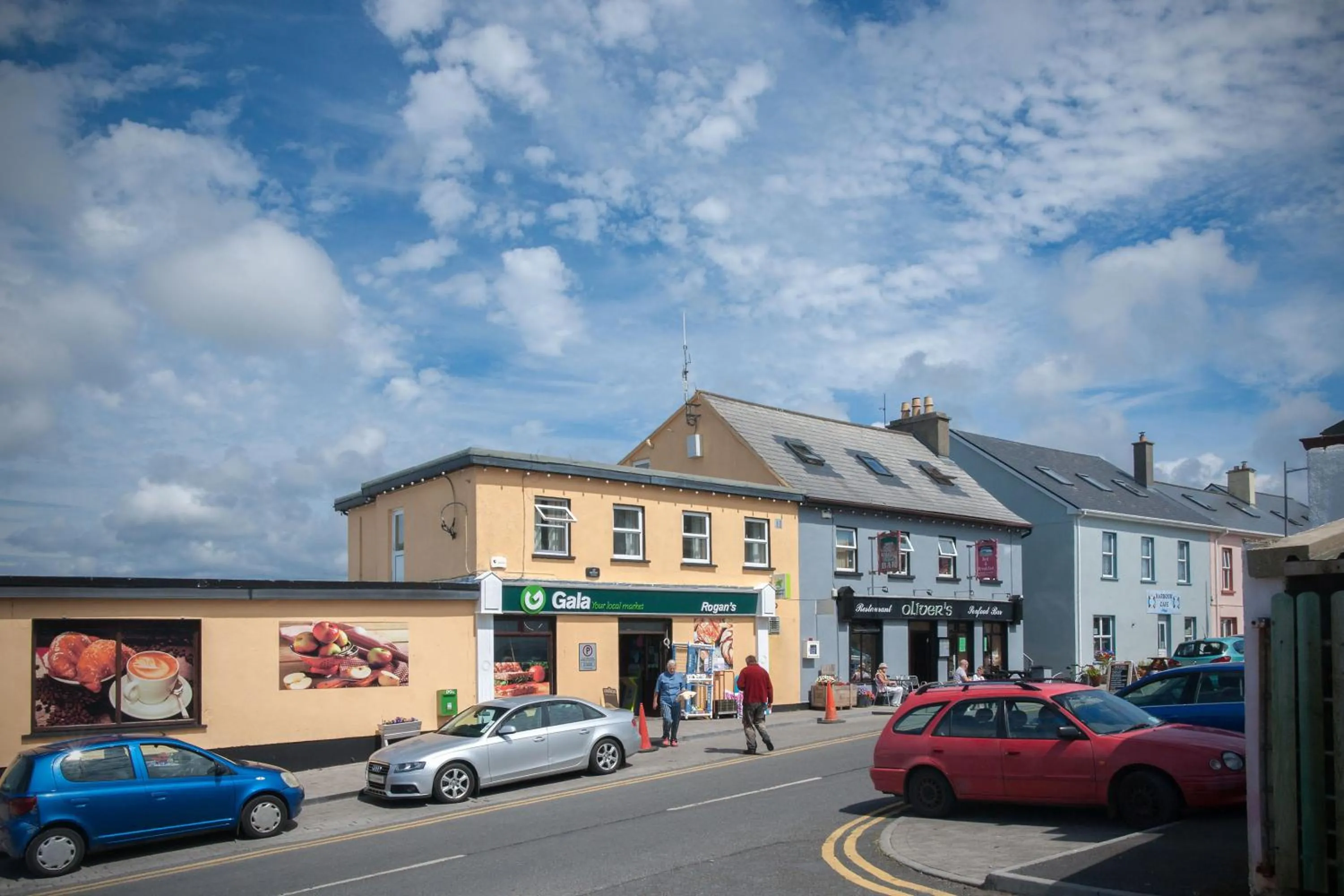 Restaurant/places to eat in Cottage 118 - Cleggan