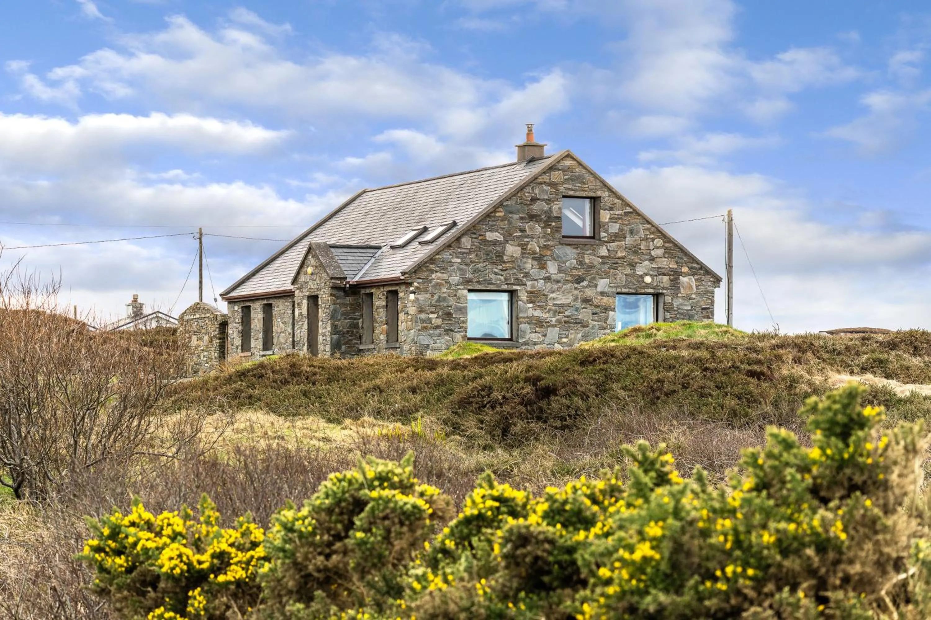 Property building in Cottage 118 - Cleggan