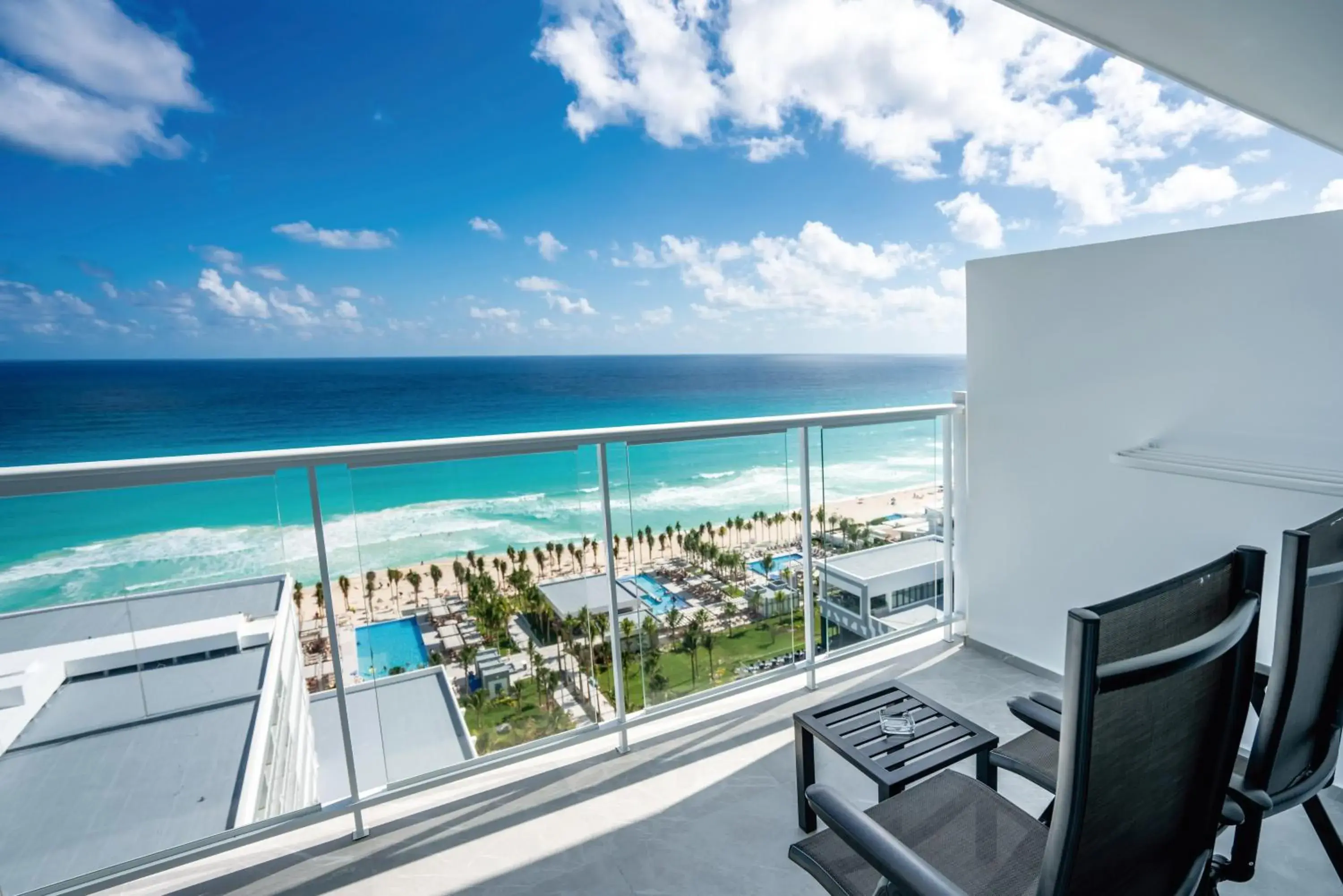 Sea view in Riu Palace Kukulkan - Adults Only - All Inclusive Sea view in Riu Palace Kukulkan - Adults Only - All Inclusive