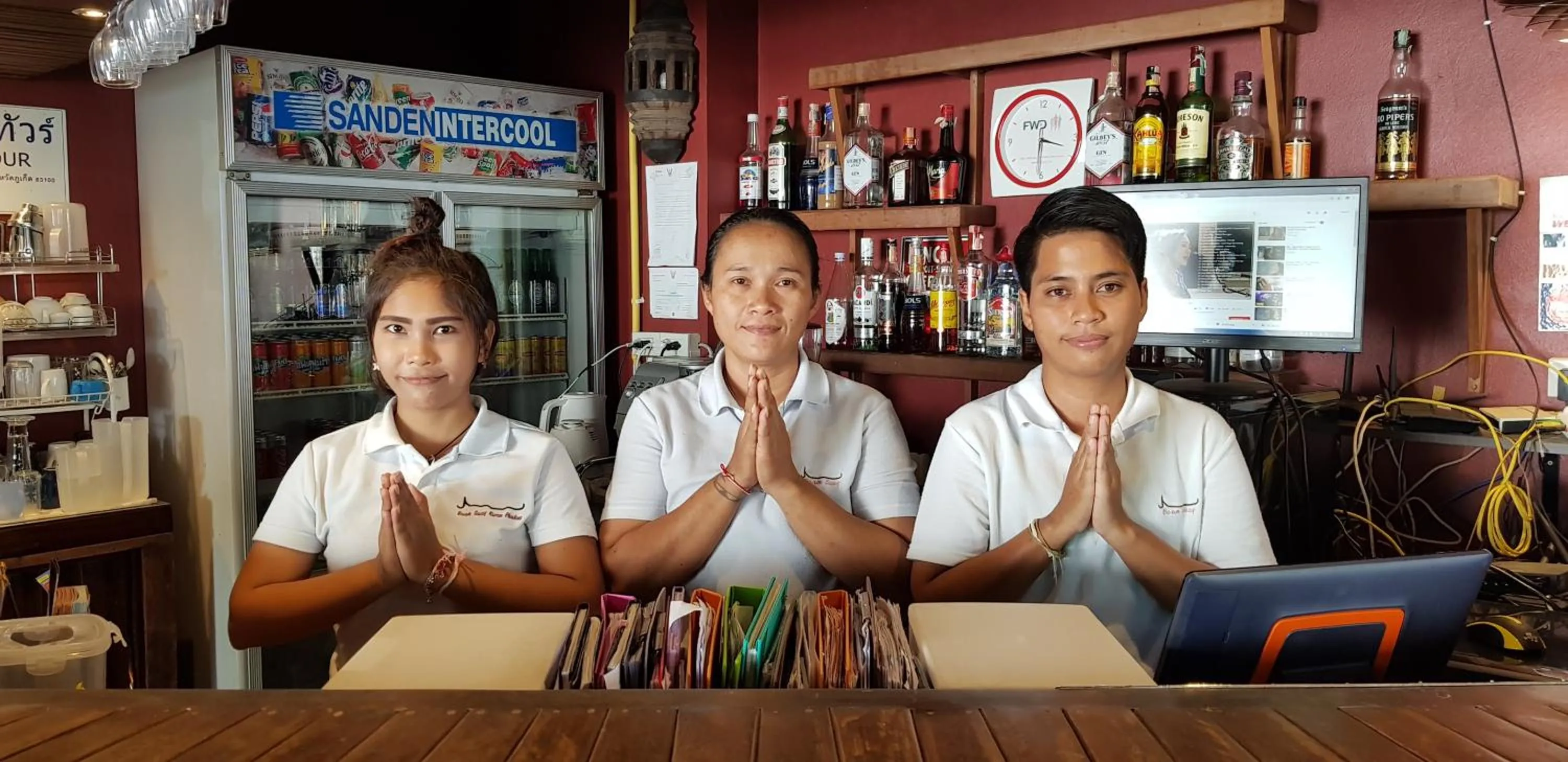 Property building in Karon Pool Hotel