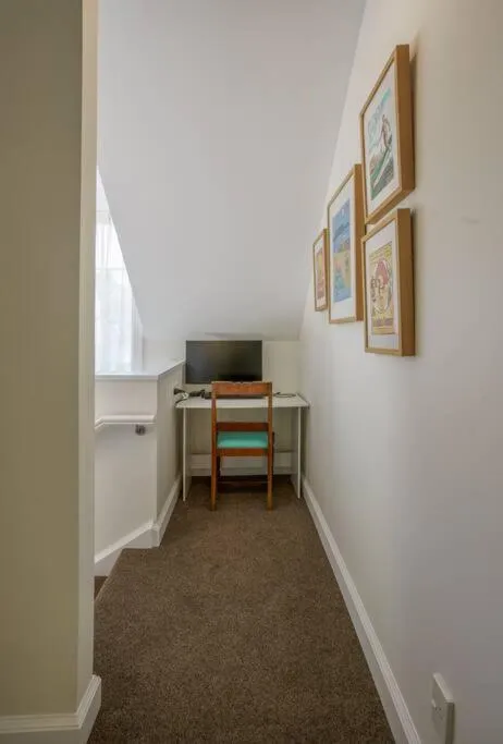 Capital Cottage 2-4 Bedroom- Russell Cottages Collection