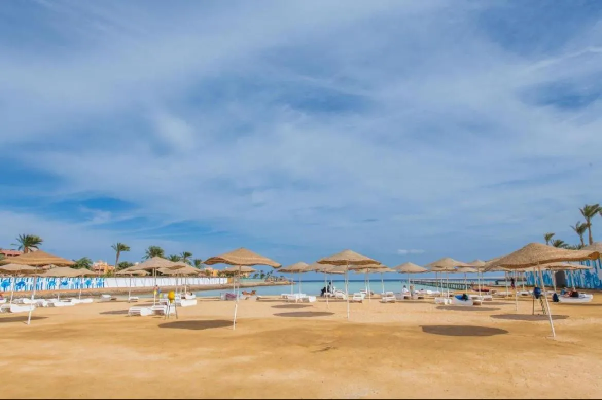 Beach in Scanddic Resort Hurghada