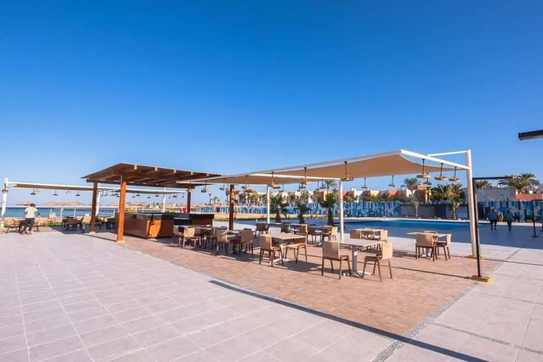 Swimming pool in Scanddic Resort Hurghada