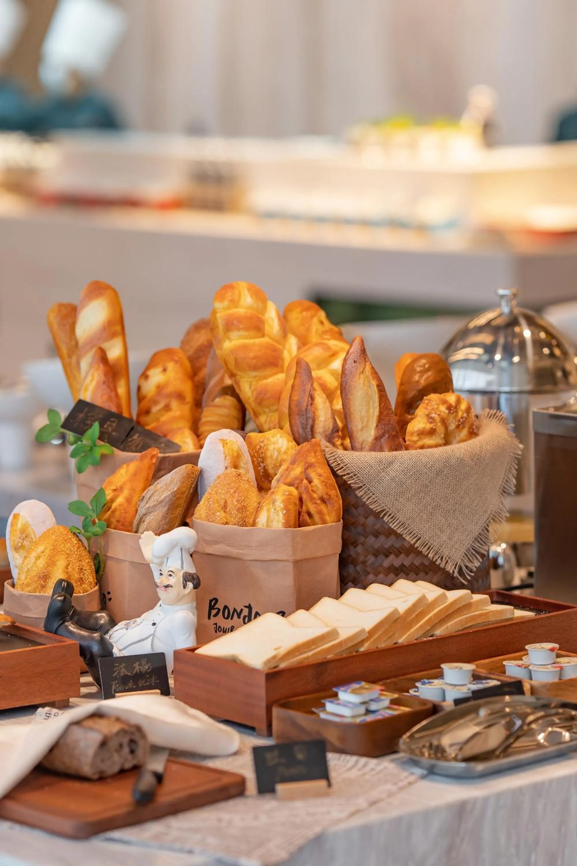 Buffet breakfast in YTL ChangChengYunYue Hotel