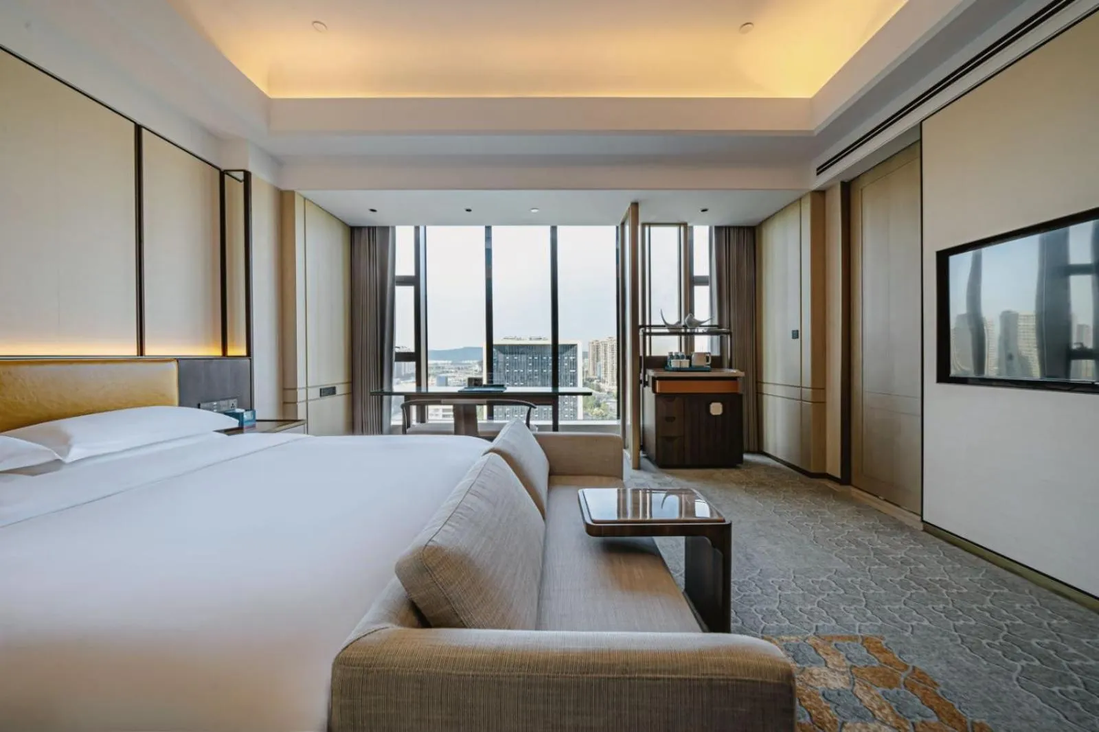 Photo of the whole room, Bed in YTL ChangChengYunYue Hotel