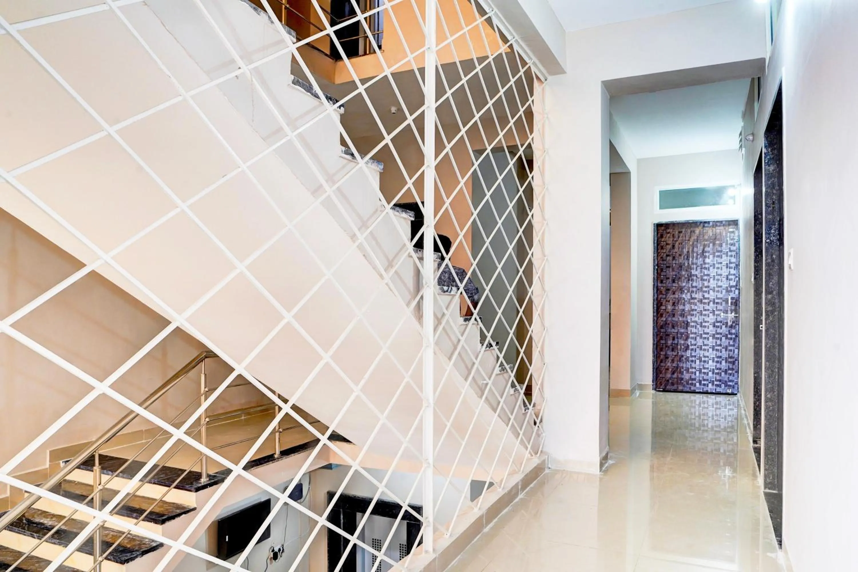 Lobby or reception in Hotel O MAZENTA PALACE